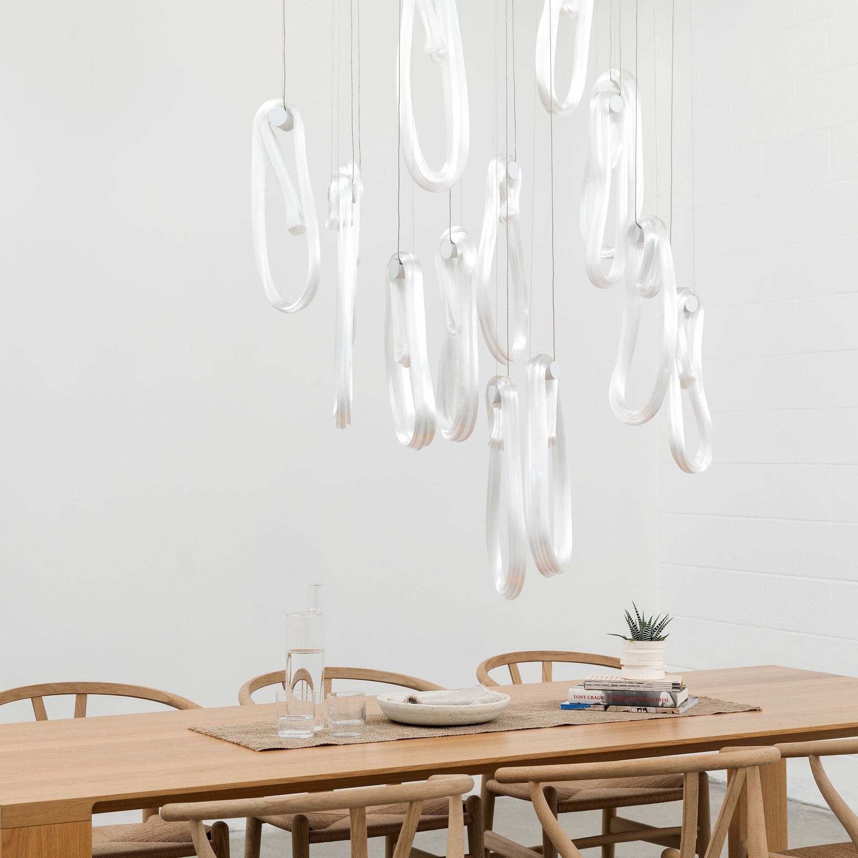 pearlescent-filament-chandelier-anzaz--28