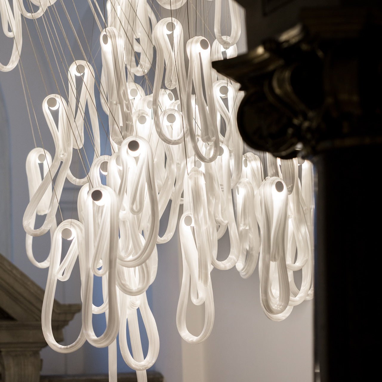 pearlescent-filament-chandelier-anzaz--12