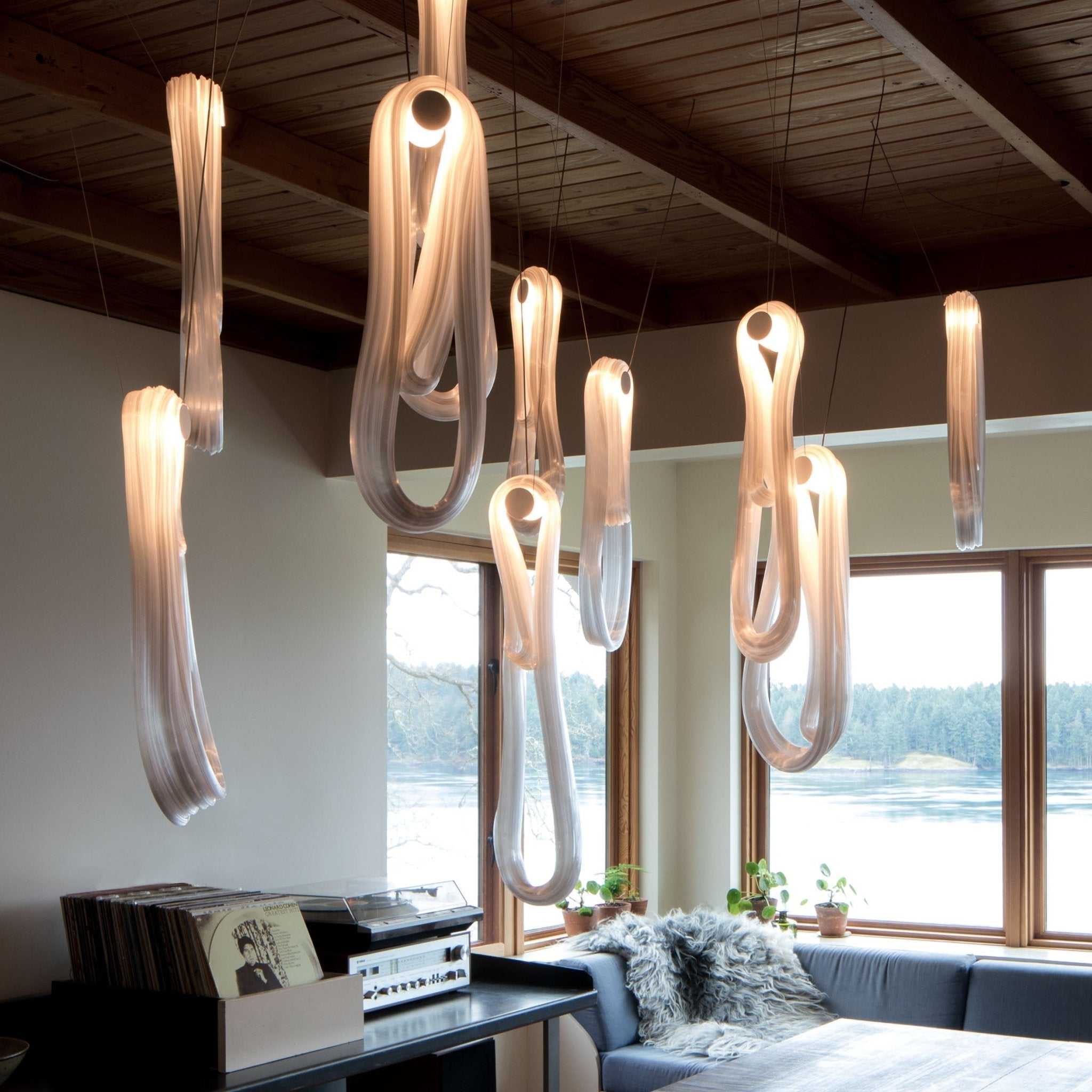 pearlescent-filament-chandelier-anzaz--13