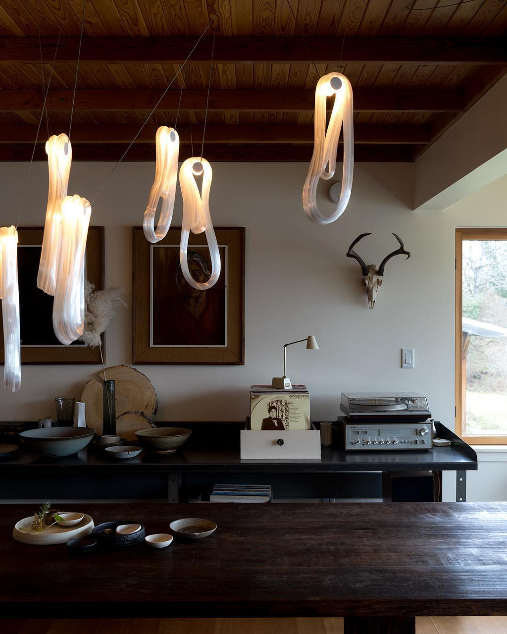 pearlescent-filament-chandelier-anzaz--11