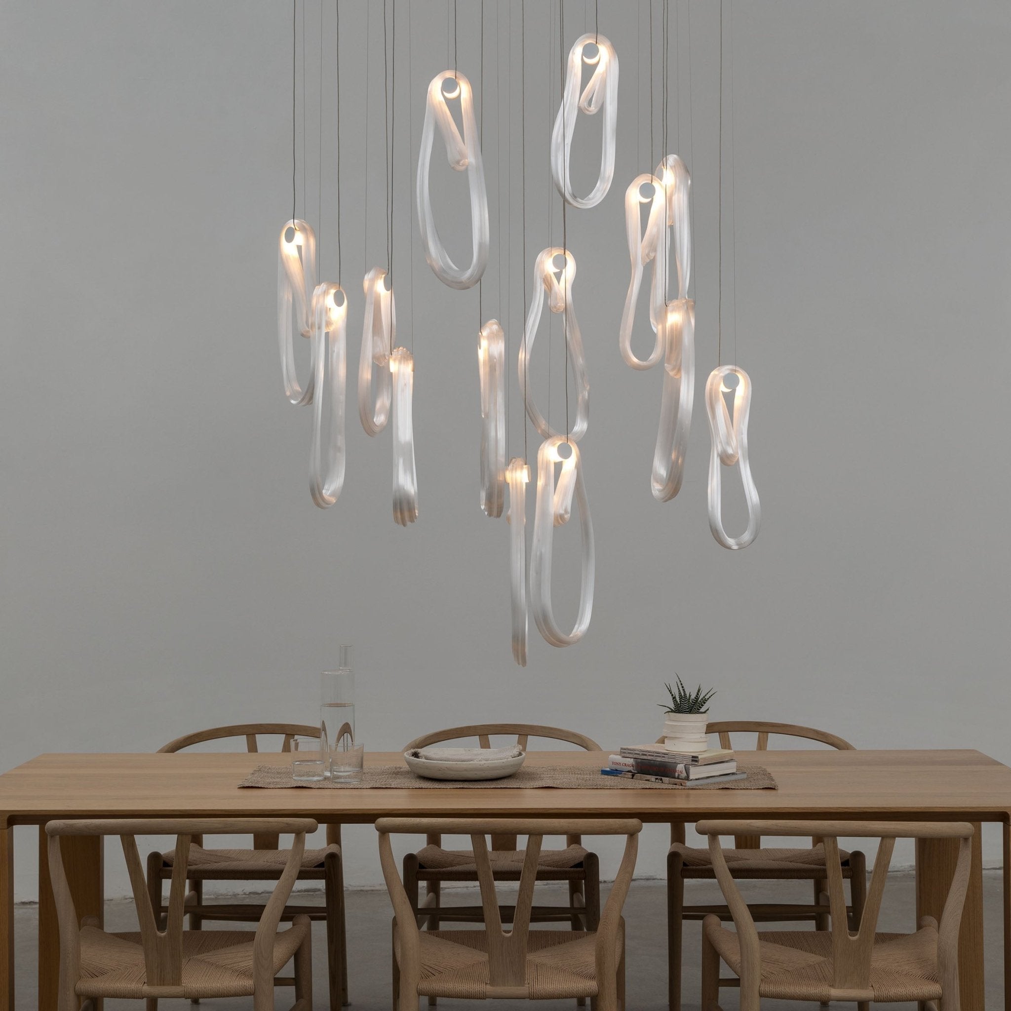 pearlescent-filament-chandelier-anzaz-White-2