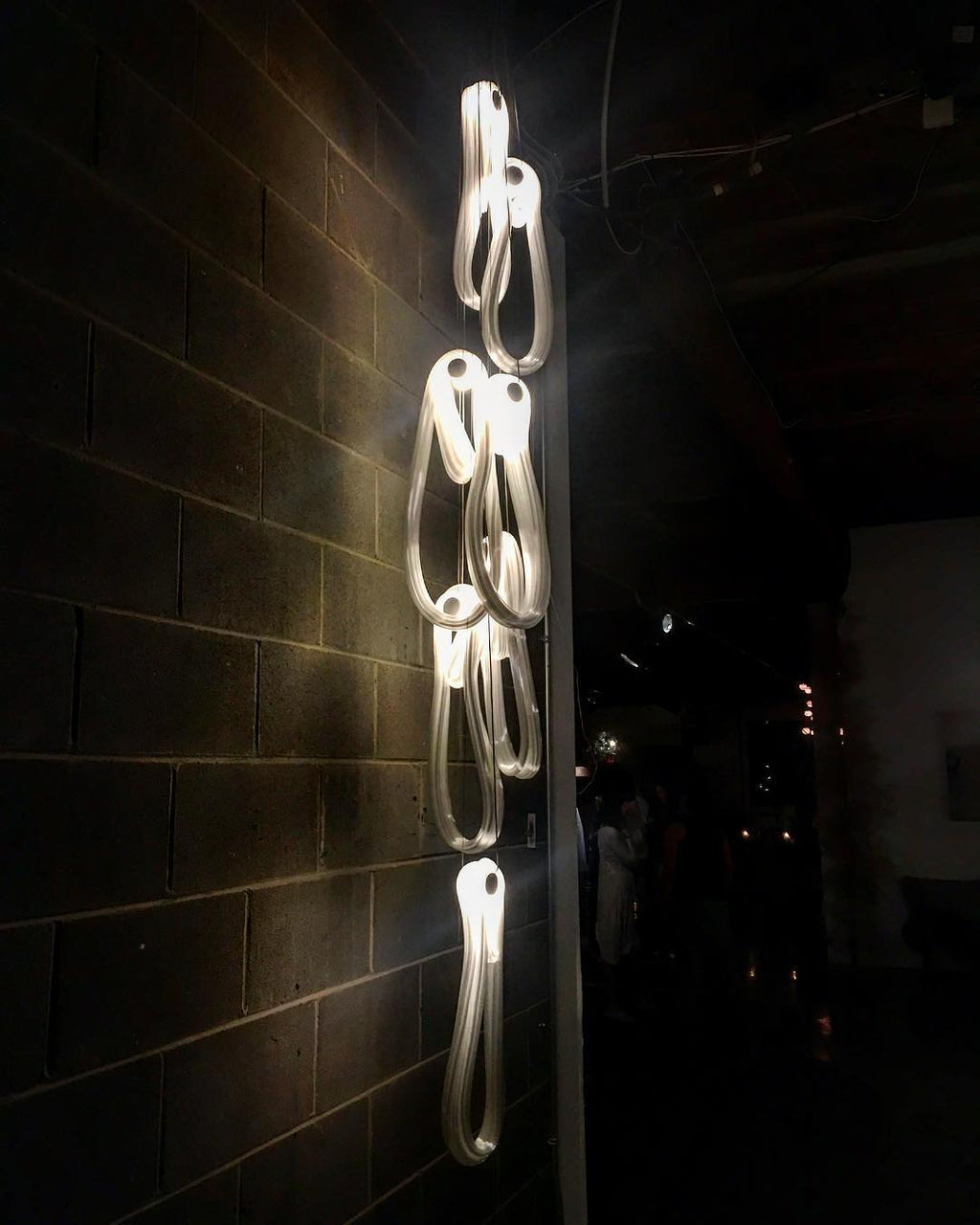 pearlescent-filament-chandelier-anzaz--61