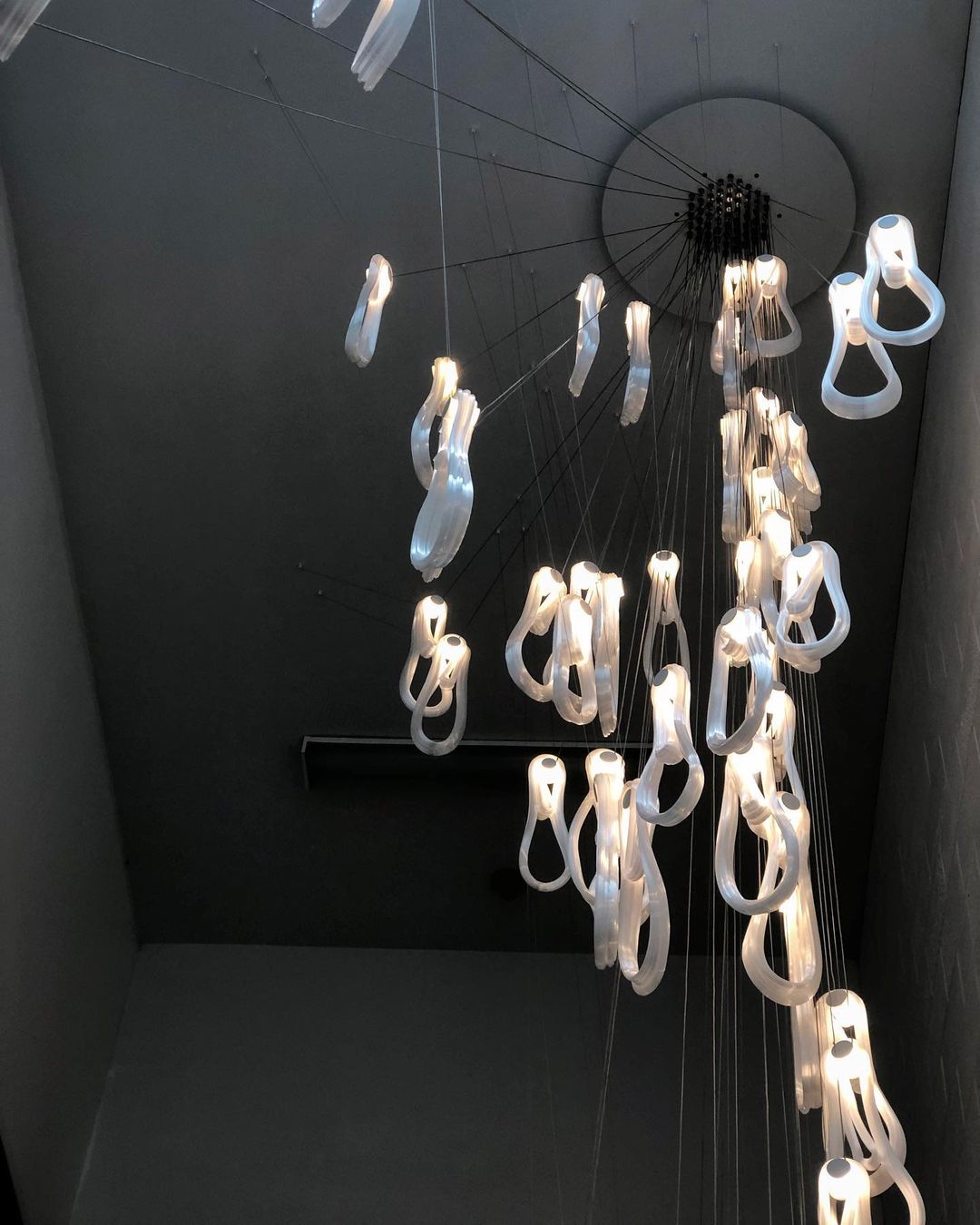pearlescent-filament-chandelier-anzaz--54