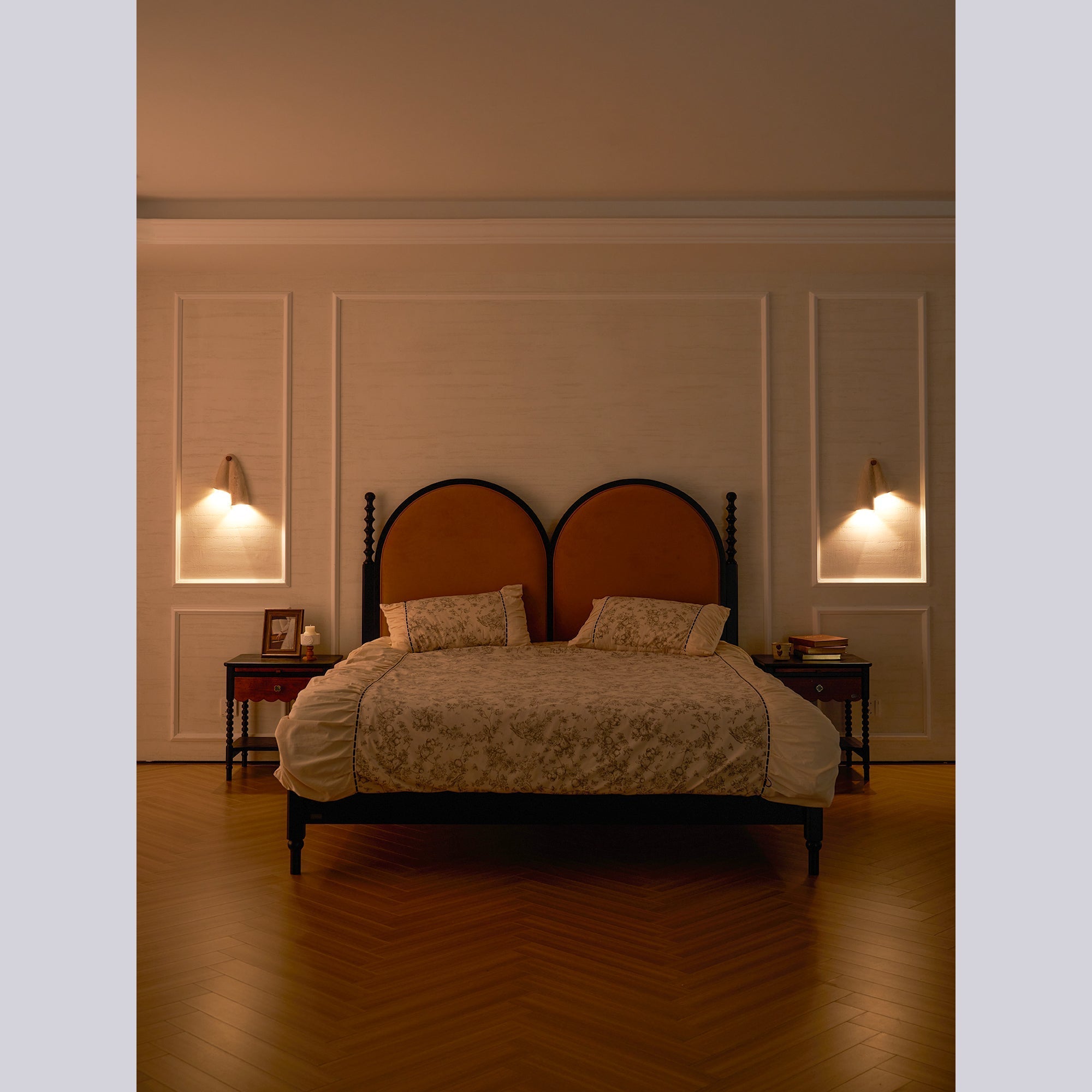 velo-draped-stone-sconce-anzaz--29