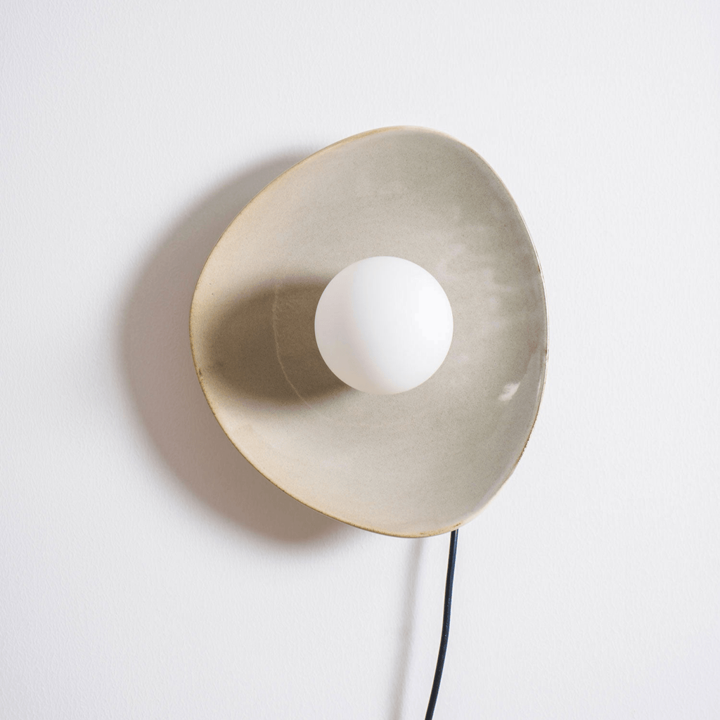 pebble-disc-plug-in-wall-light-anzaz--24
