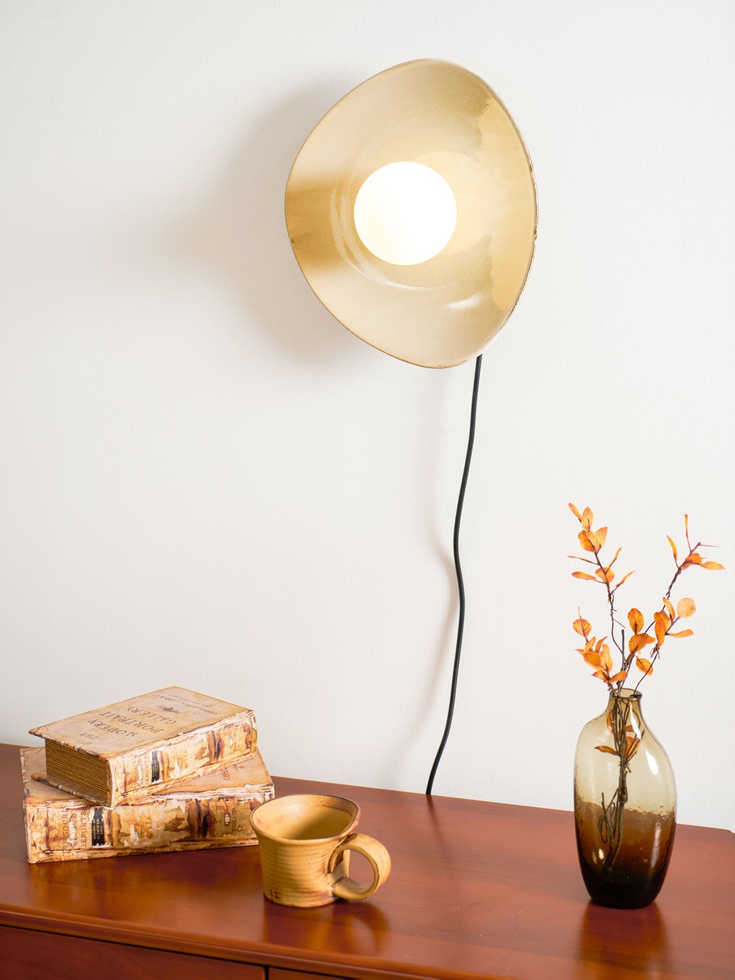 pebble-disc-plug-in-wall-light-anzaz--15