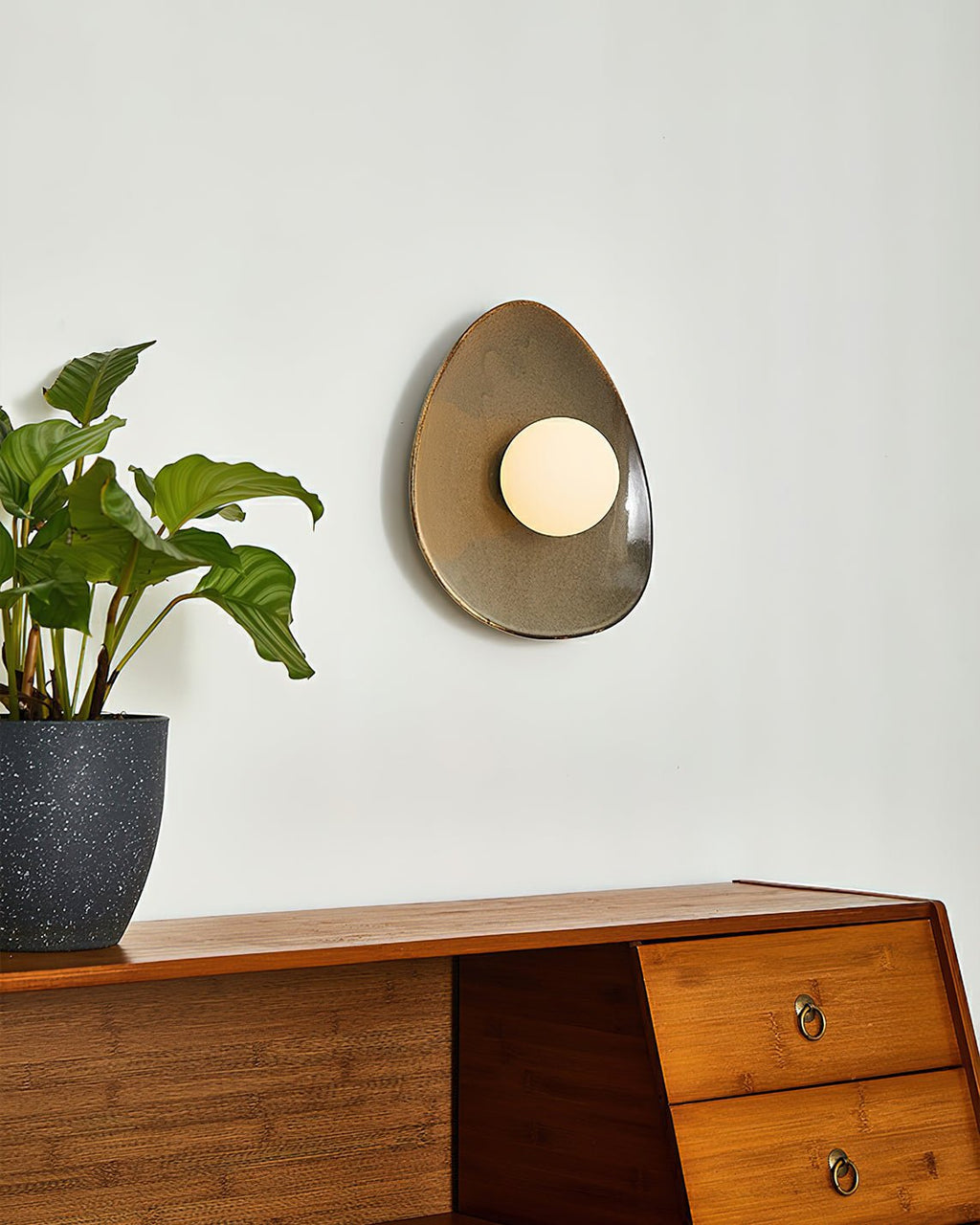 pebble-disc-wall-light-anzaz--7