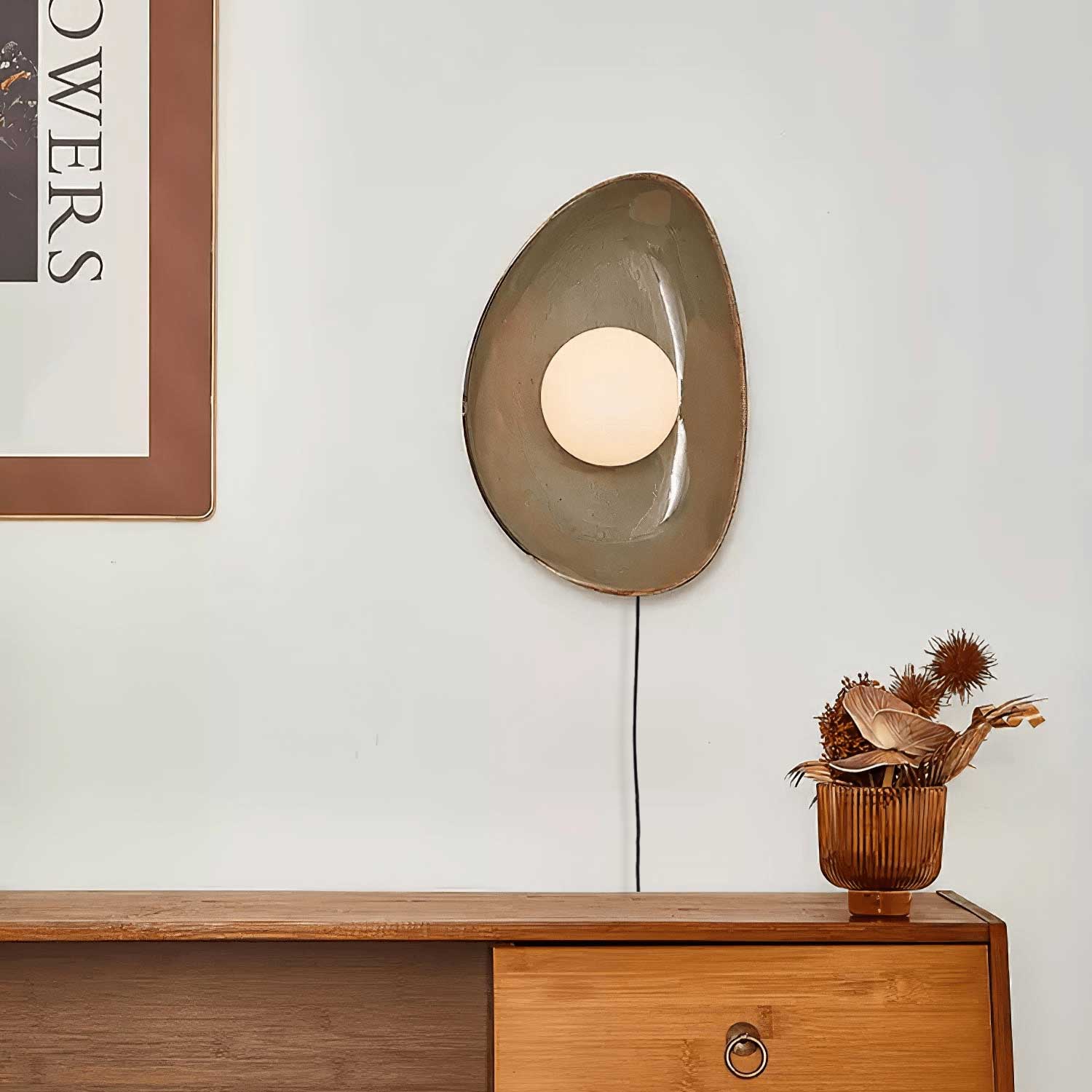 pebble-disc-plug-in-wall-light-anzaz--25