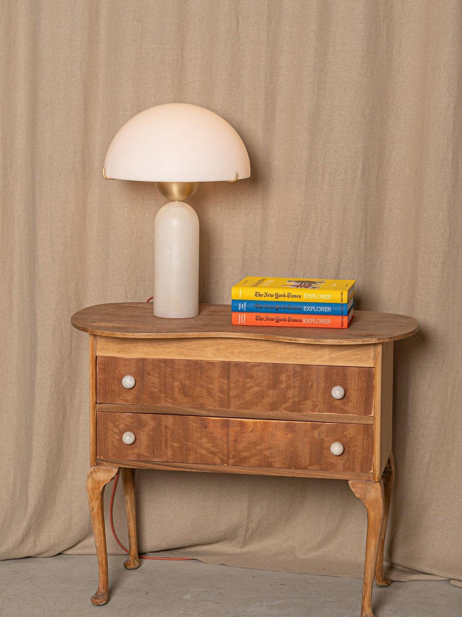 peono-alabaster-table-lamp-anzaz--18