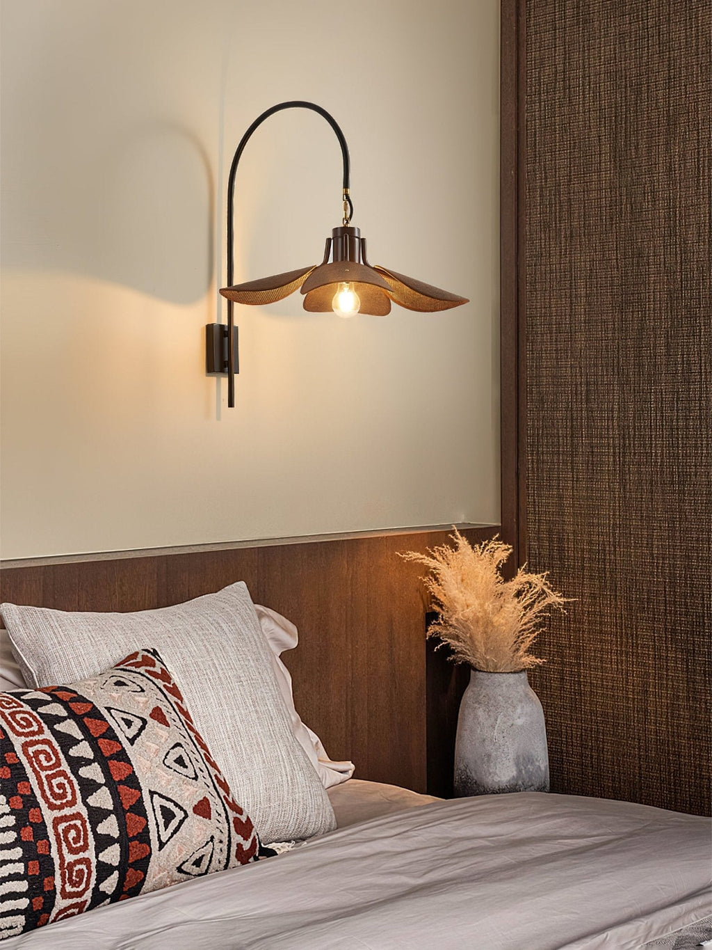 petal-bloom-wall-lamp-anzaz--4