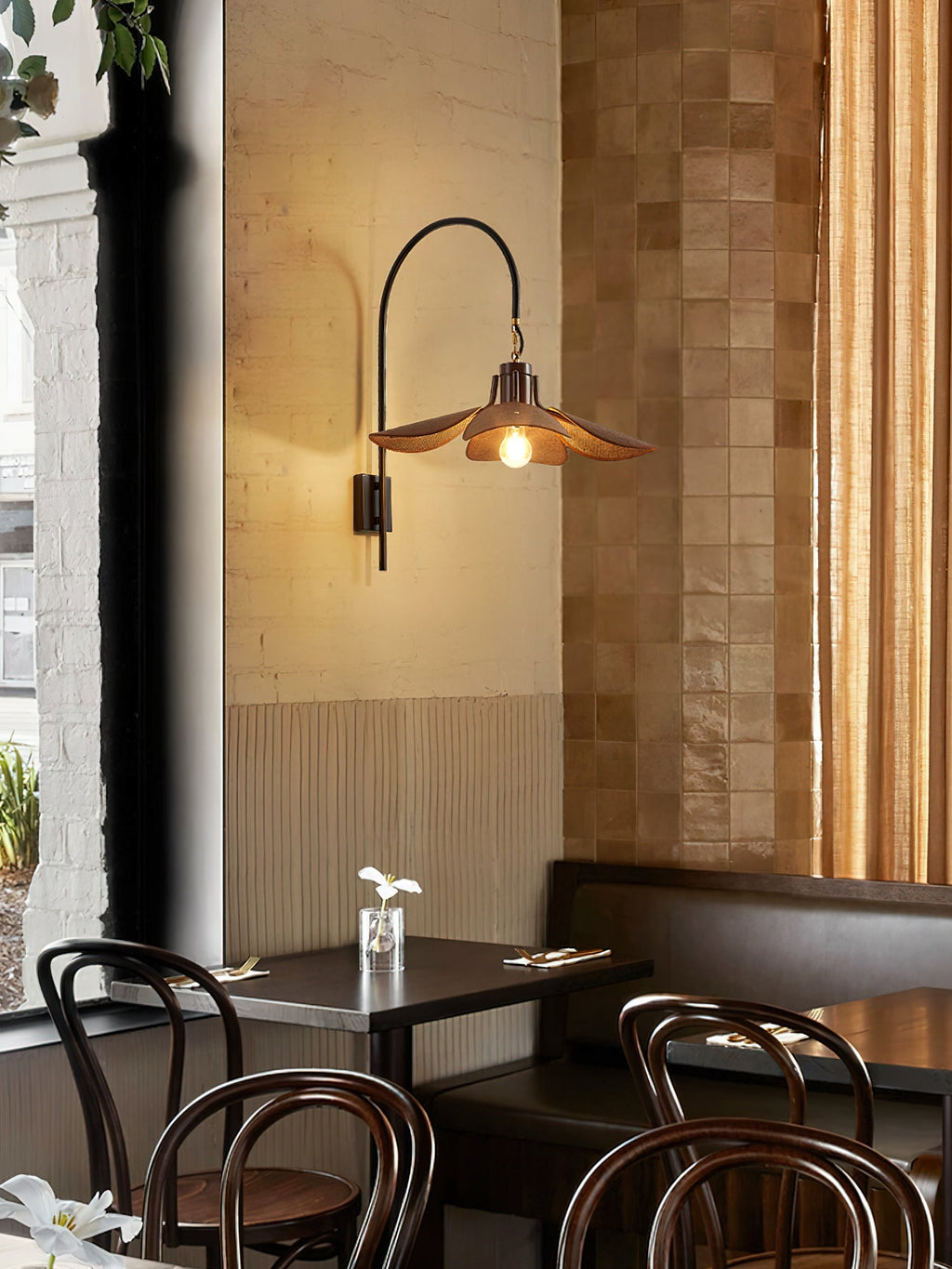 petal-bloom-wall-lamp-anzaz--8