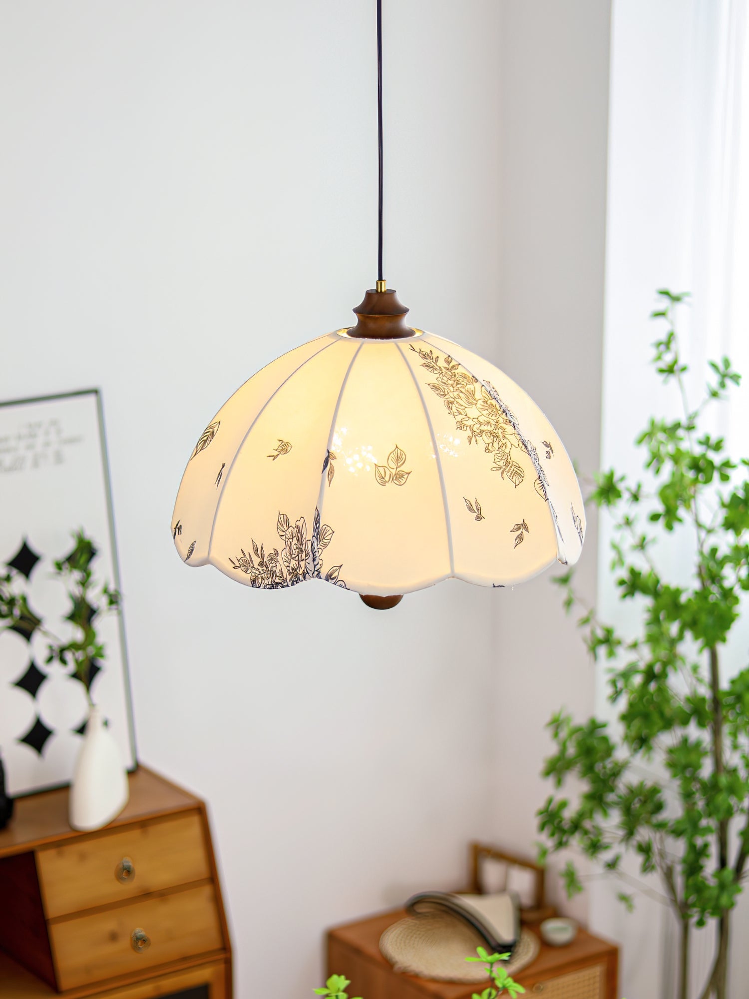 petal-whisper-pendant-lamp-anzaz-Walnut color & White-3