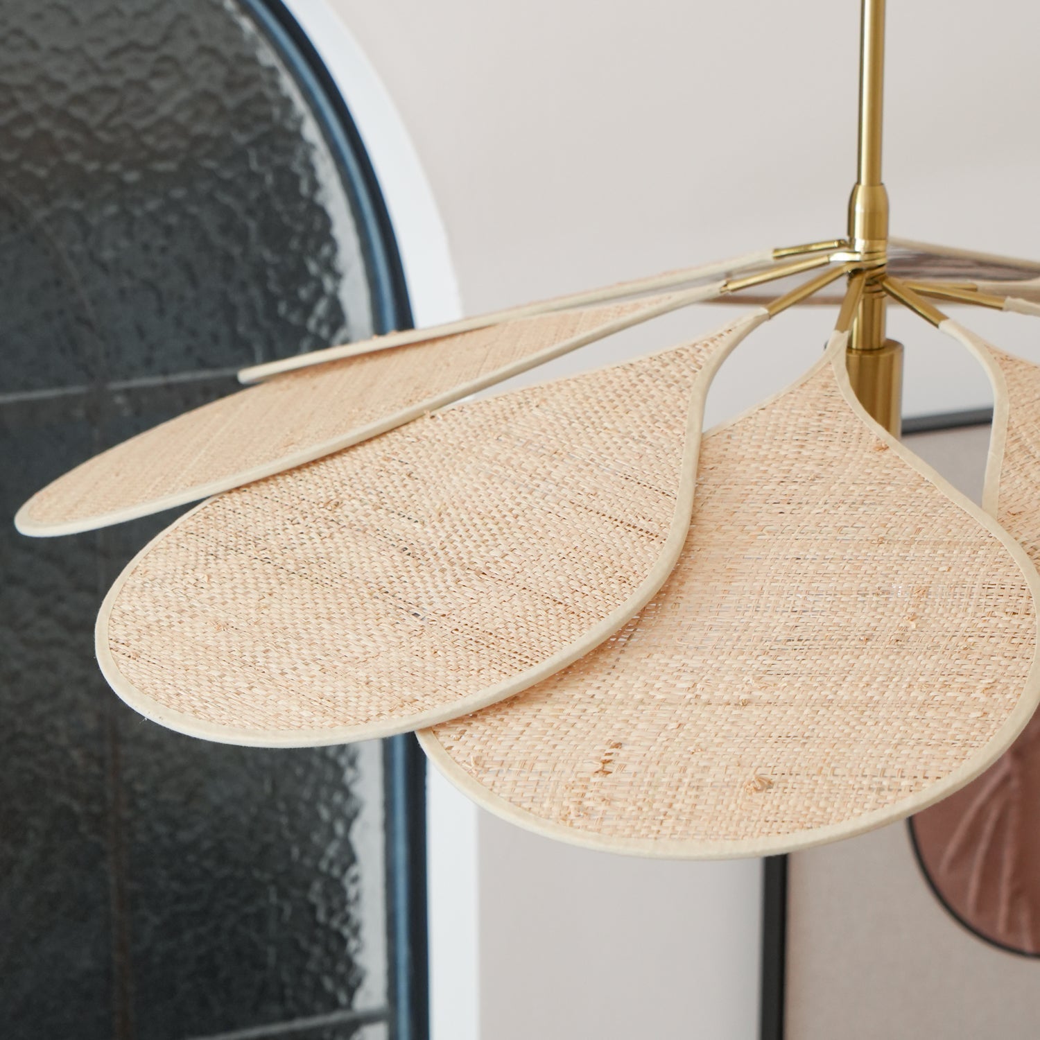 petals-bloom-rattan-pendant-lamp-anzaz--7