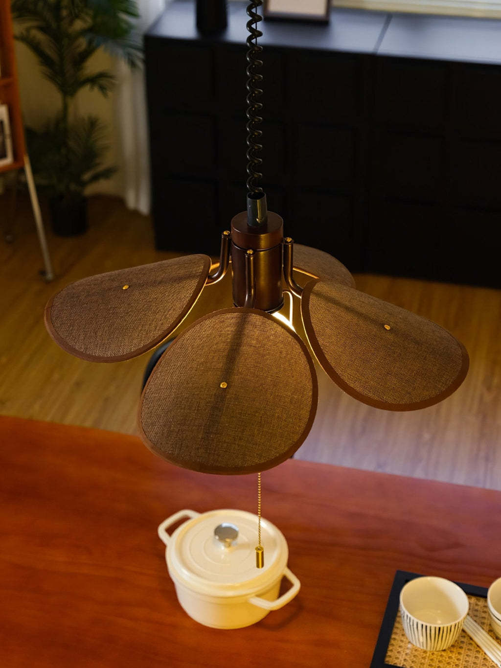 petal-bloom-pendant-light-anzaz--26