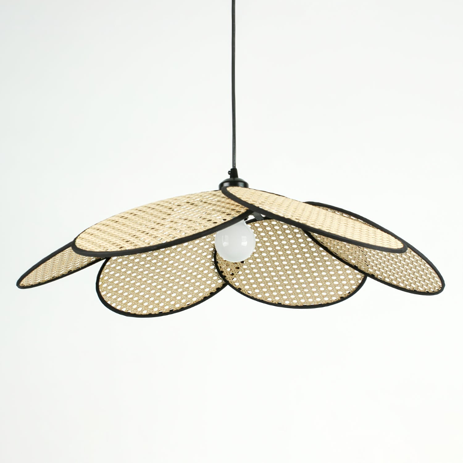 petals-rattan-pendant-lamp-anzaz--26