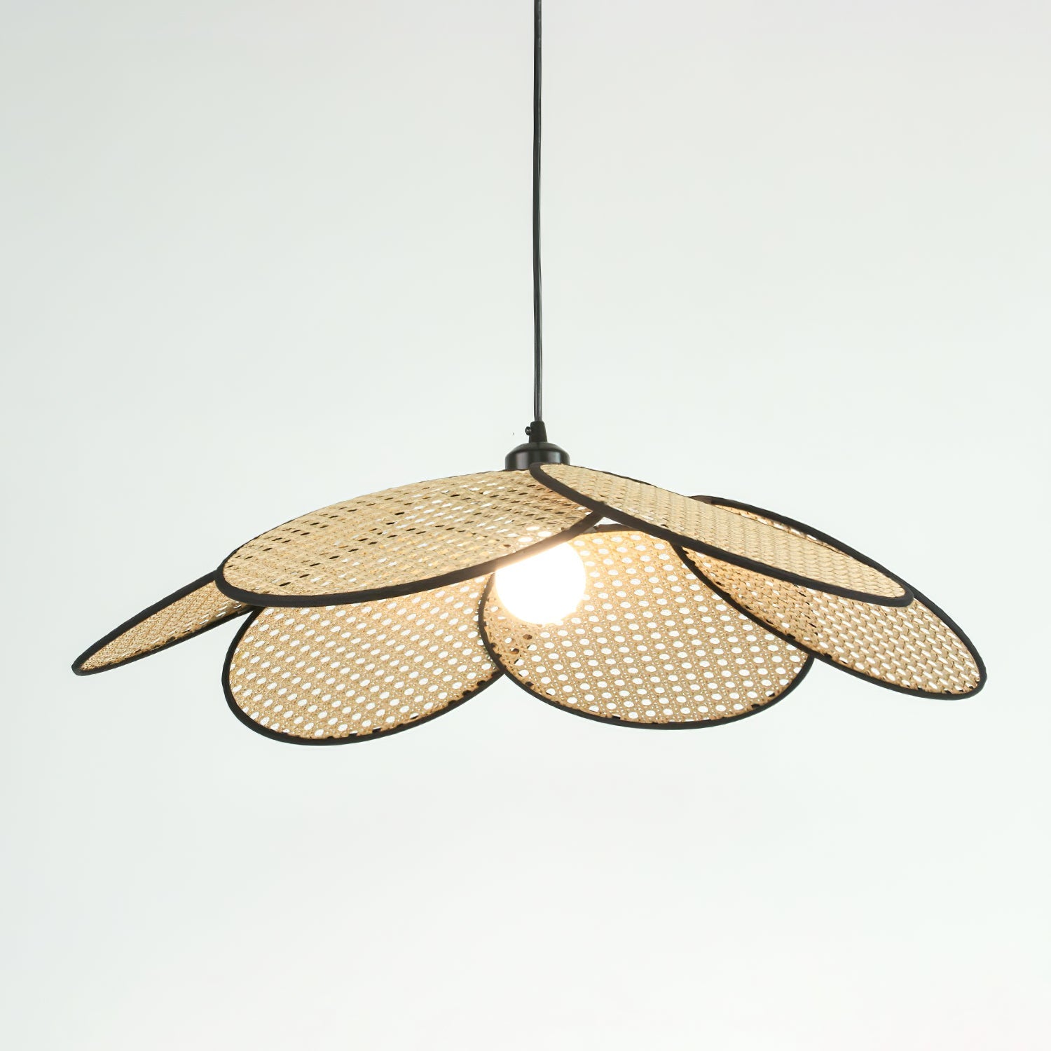 petals-rattan-pendant-lamp-anzaz--32