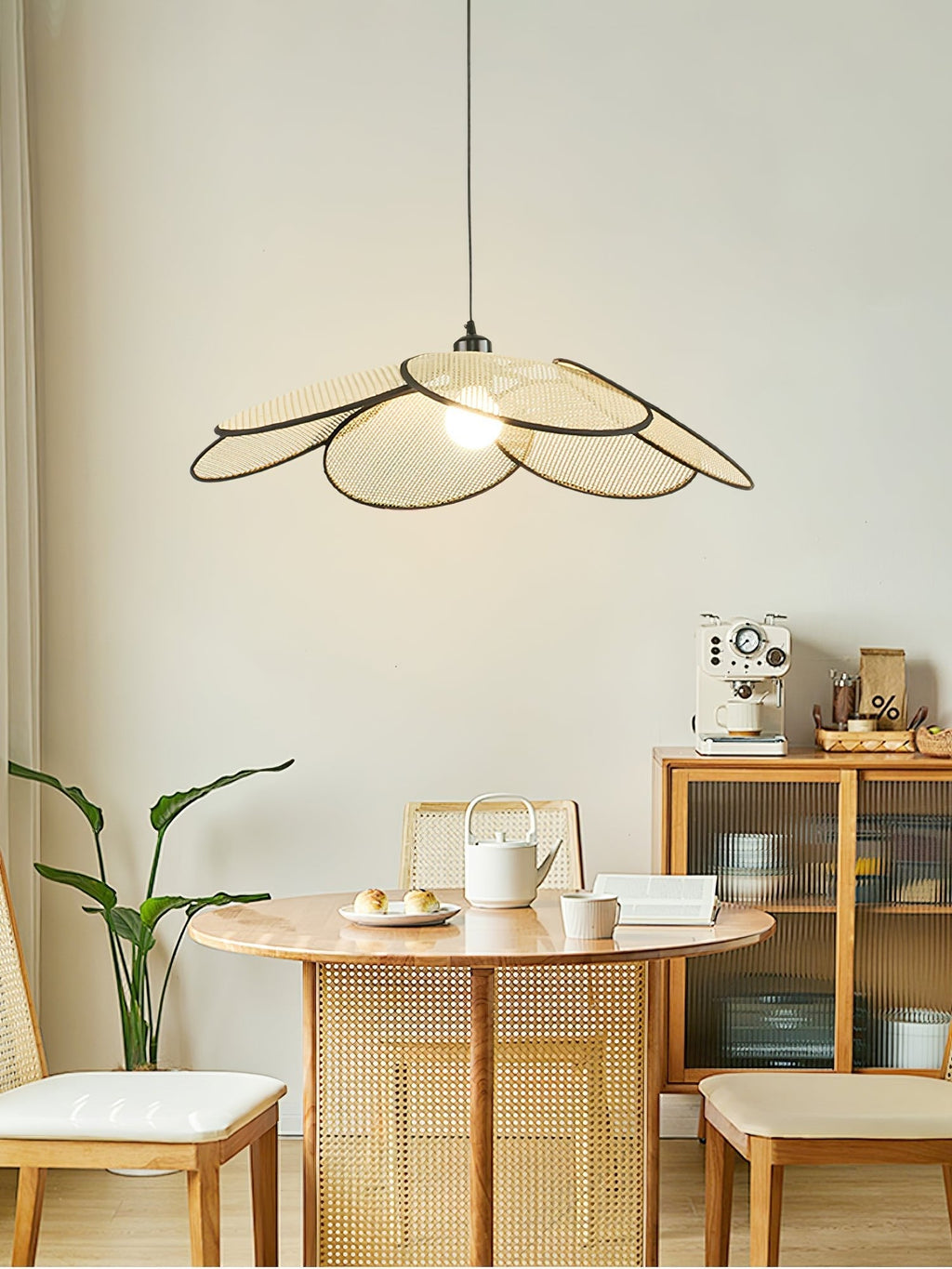 petals-rattan-pendant-lamp-anzaz--15