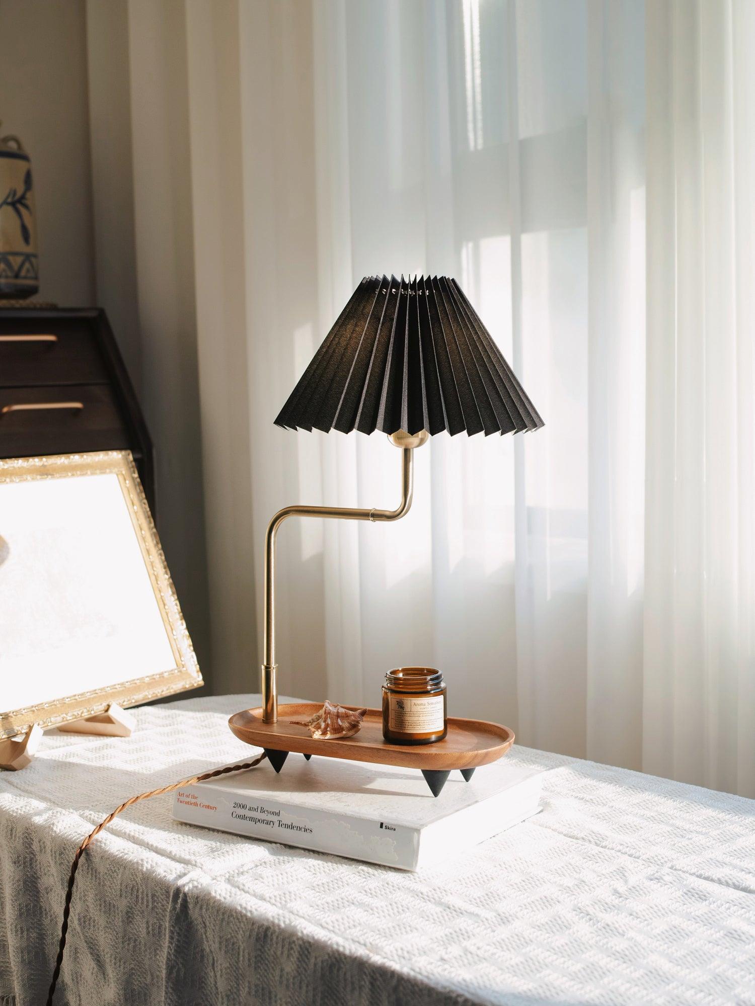 pia-tl-table-lamp-anzaz-Gold & White-10