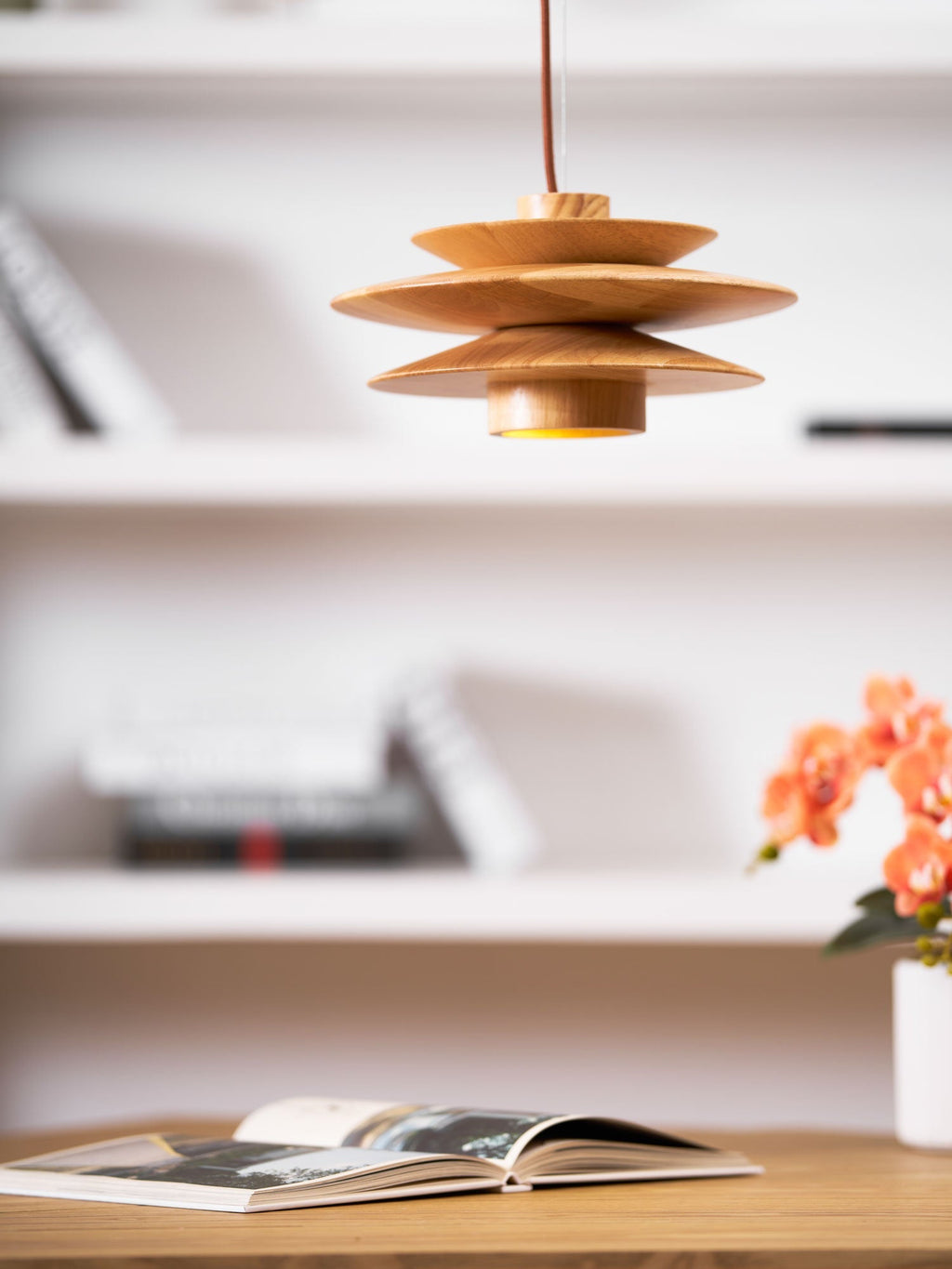 cascade-wooden-disc-pendant-lamp-anzaz--20