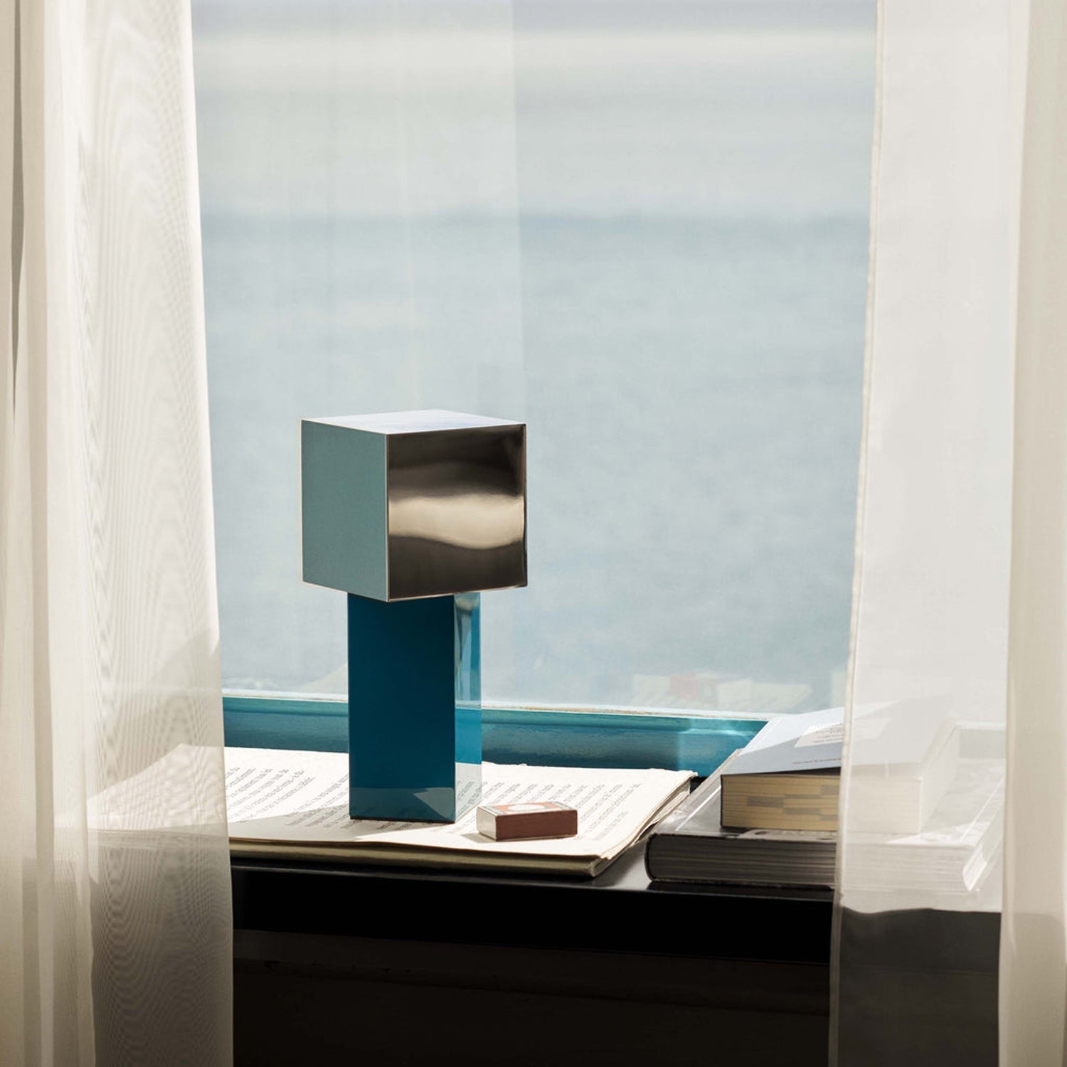 cubic-accent-portable-table-lamp-anzaz--20
