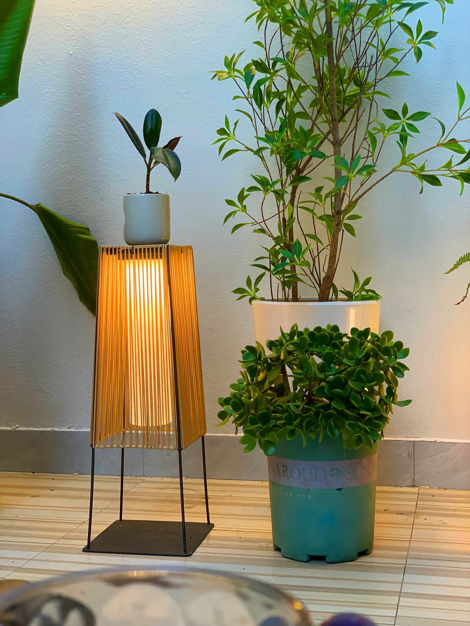 plastic-rattaplastic-rattan-outdoor-post-light-with-solar-panel-anzaz--35