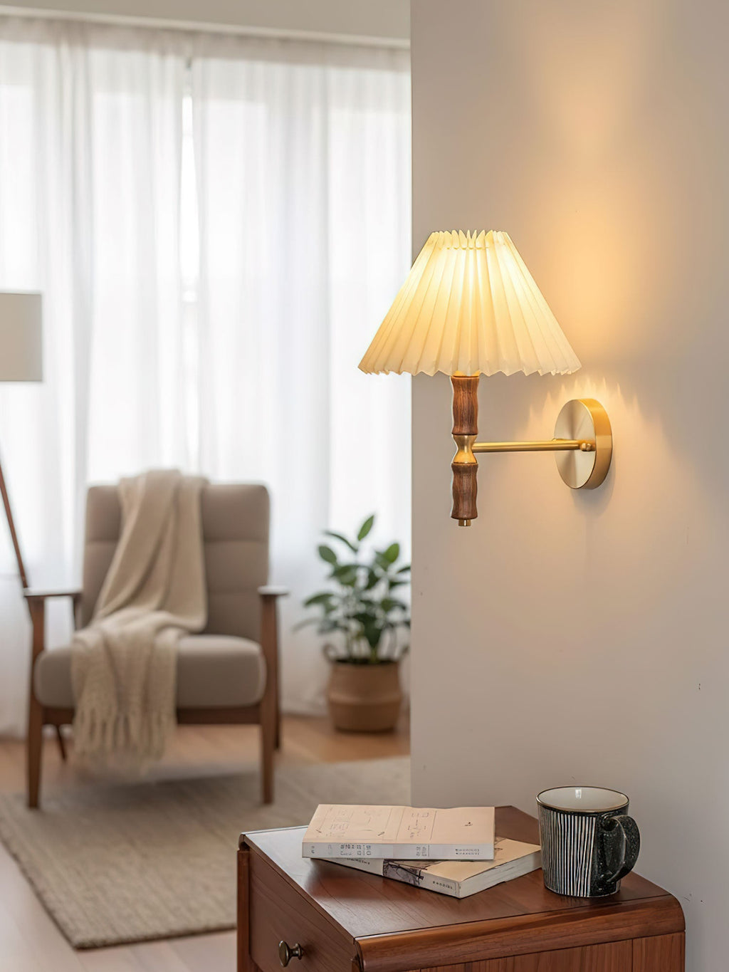 pleated-walnut-wall-light-anzaz--4