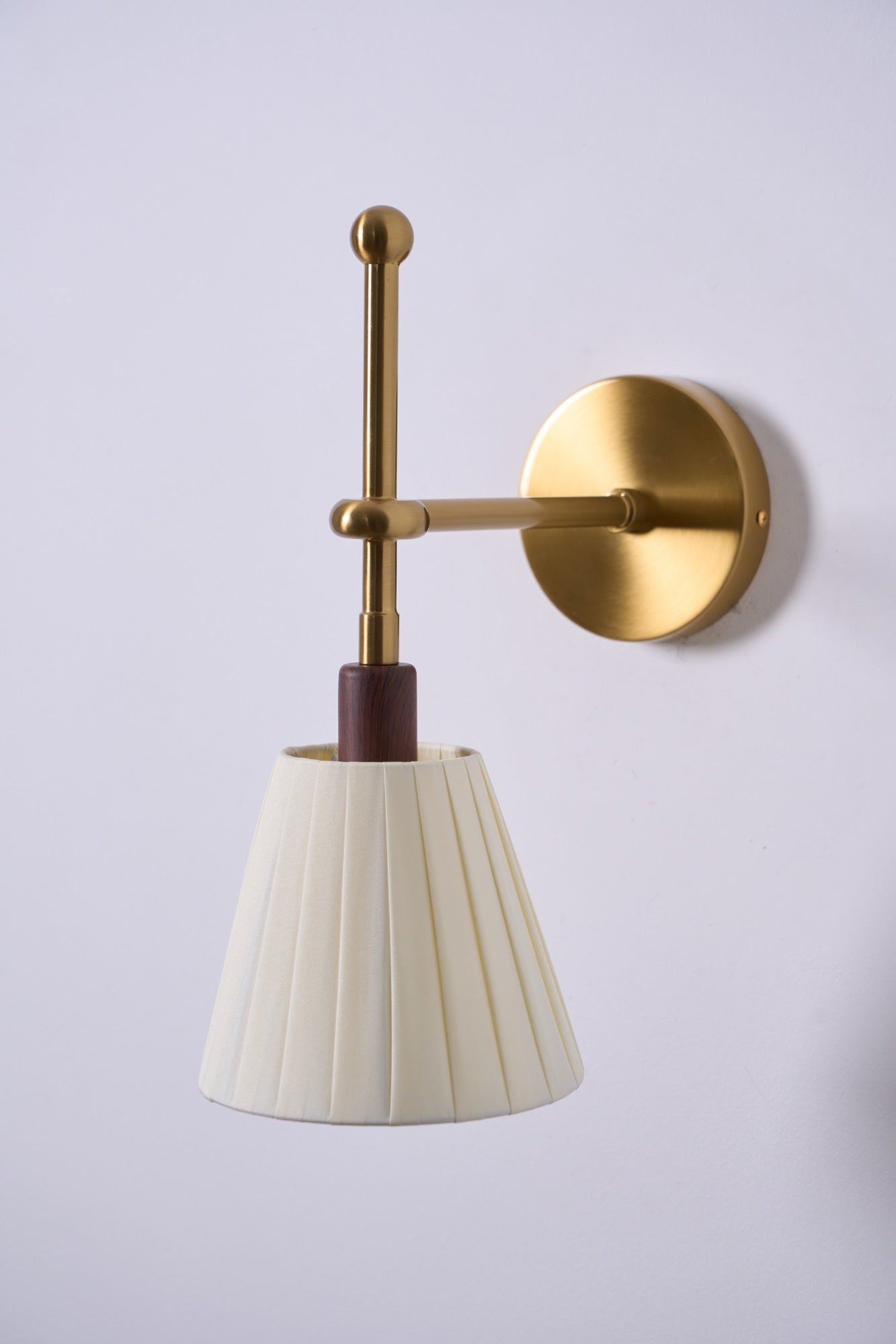 pleated-fabric-wall-lamp-anzaz--30