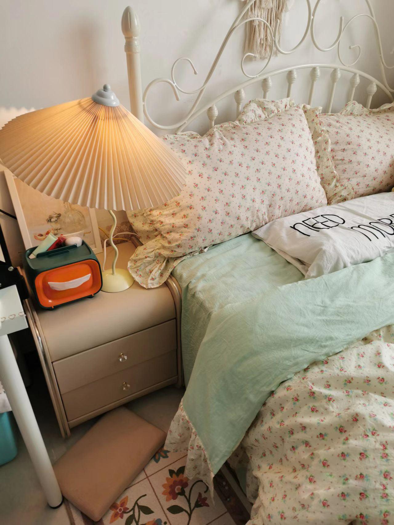 pleated-hat-table-lamp-anzaz--39