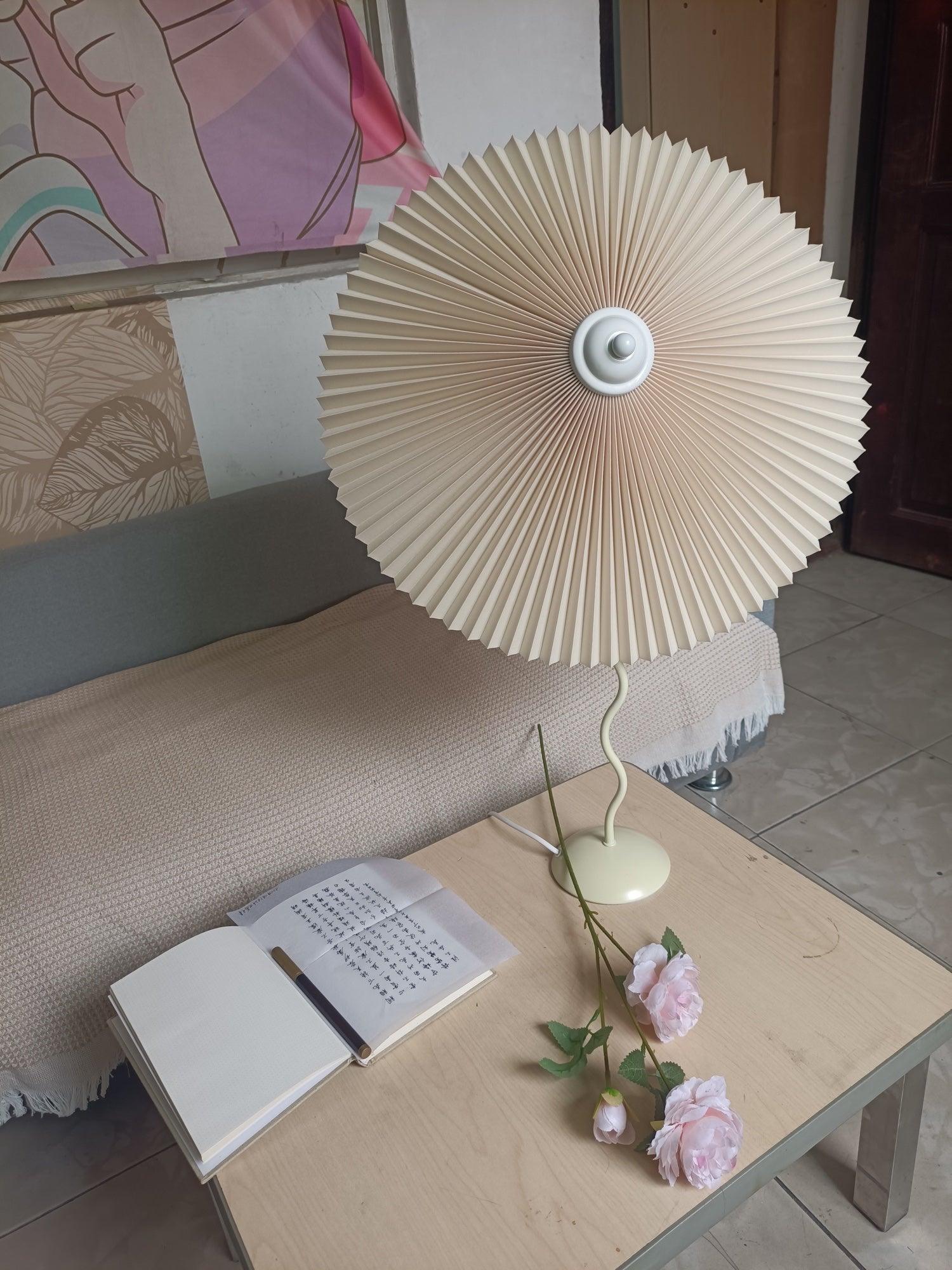 pleated-hat-table-lamp-anzaz--44
