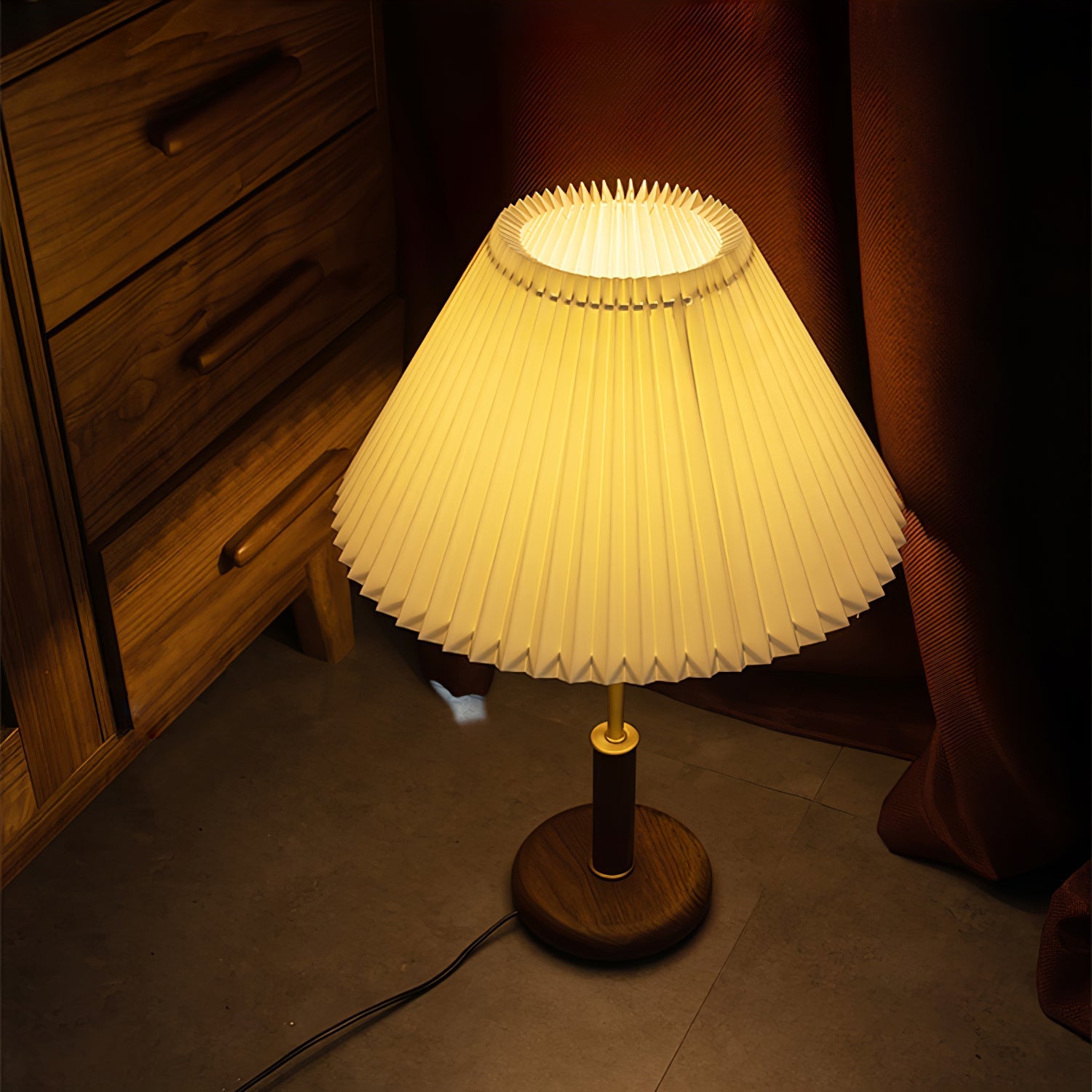 pleated-walnut-table-lamp-anzaz--22