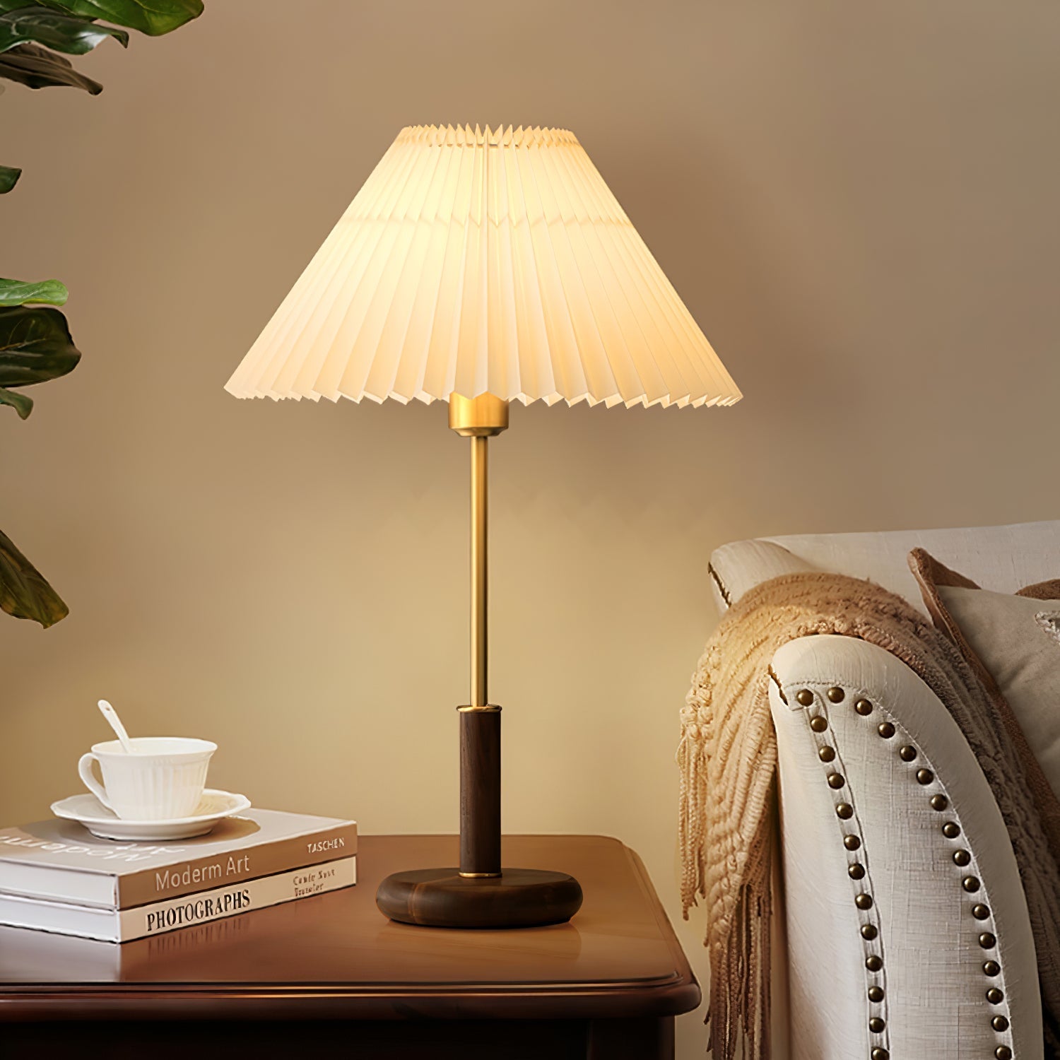 pleated-walnut-table-lamp-anzaz--25