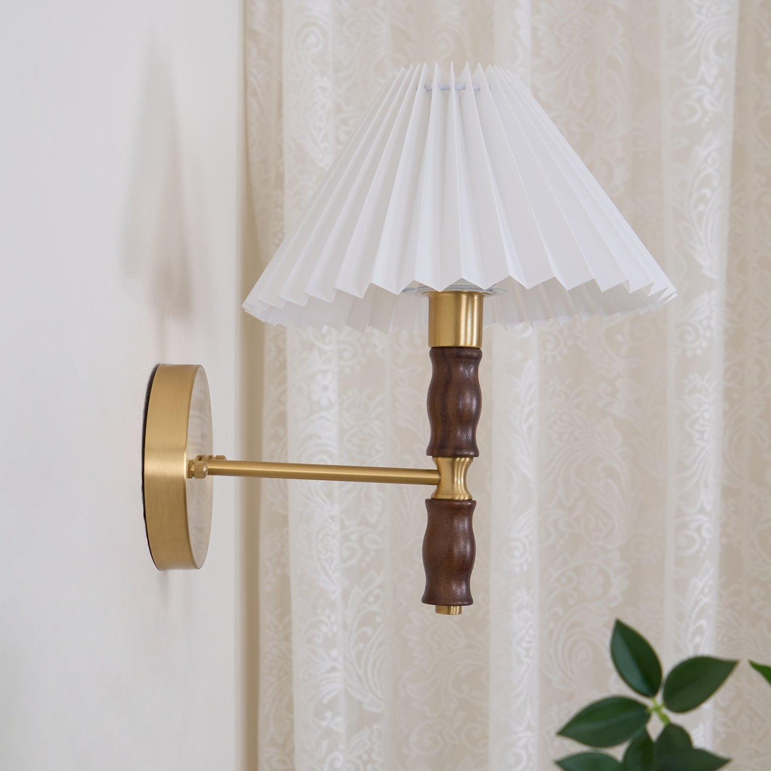 pleated-walnut-wall-light-anzaz--42