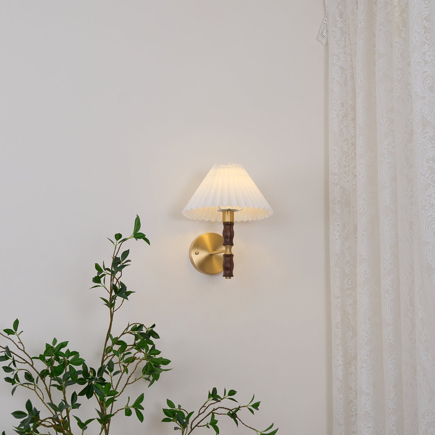pleated-walnut-wall-light-anzaz--36
