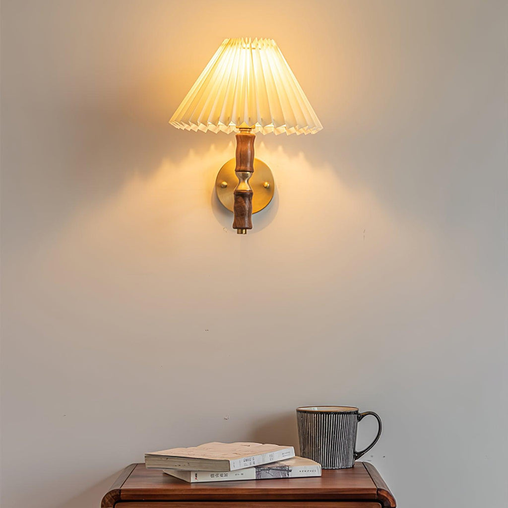 pleated-walnut-wall-light-anzaz--15