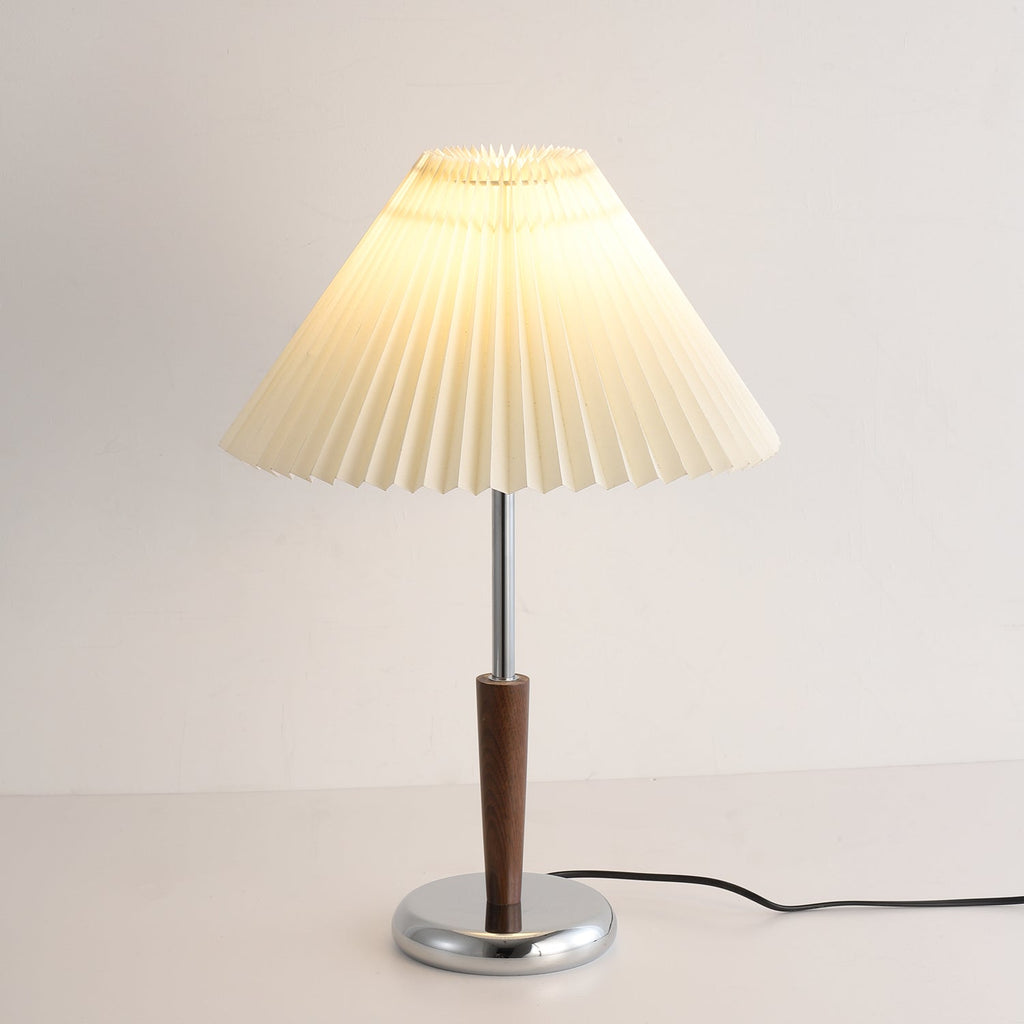 lynnea-pleated-table-lamp-anzaz--5
