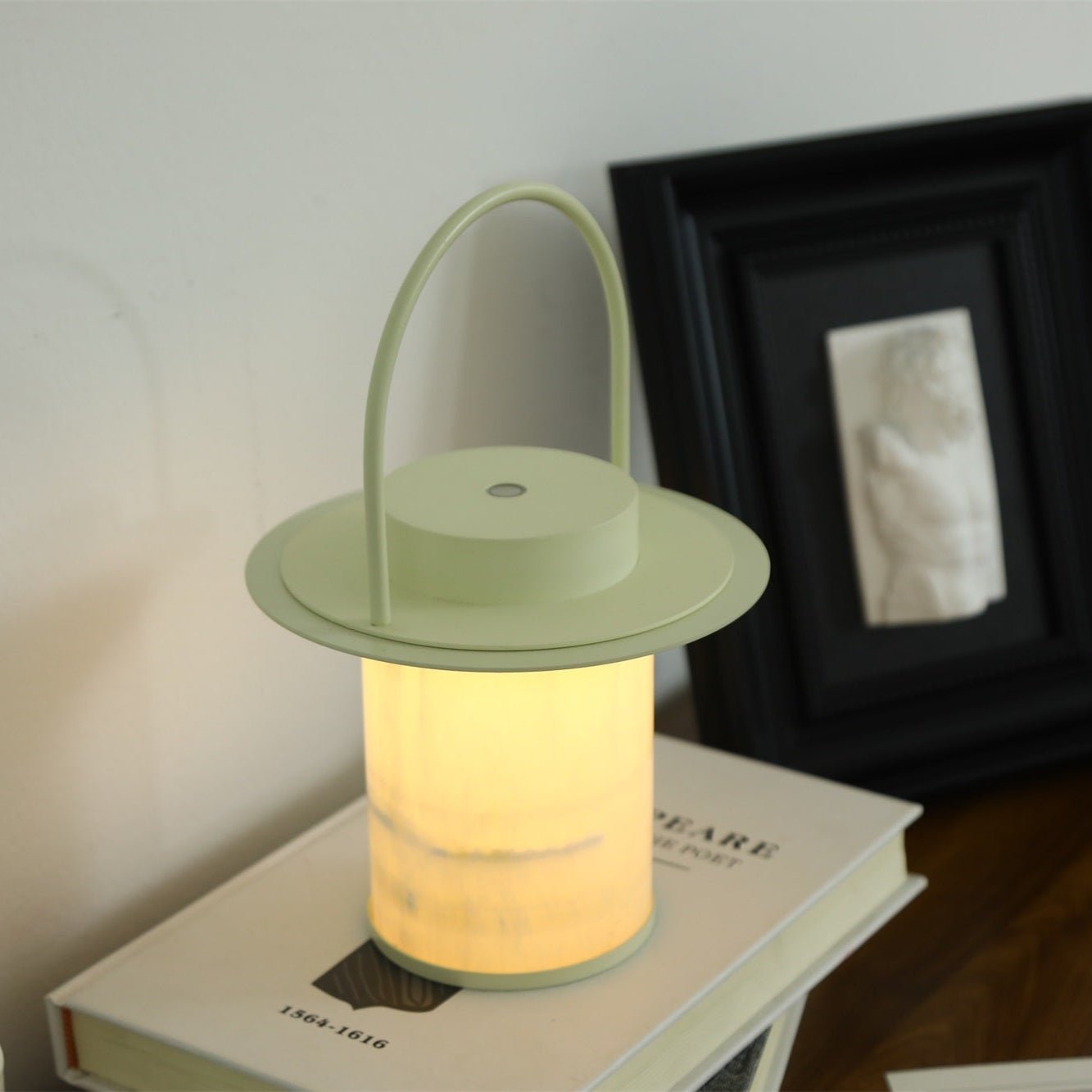 pod-portable-rechargeable-table-lamp-anzaz--9