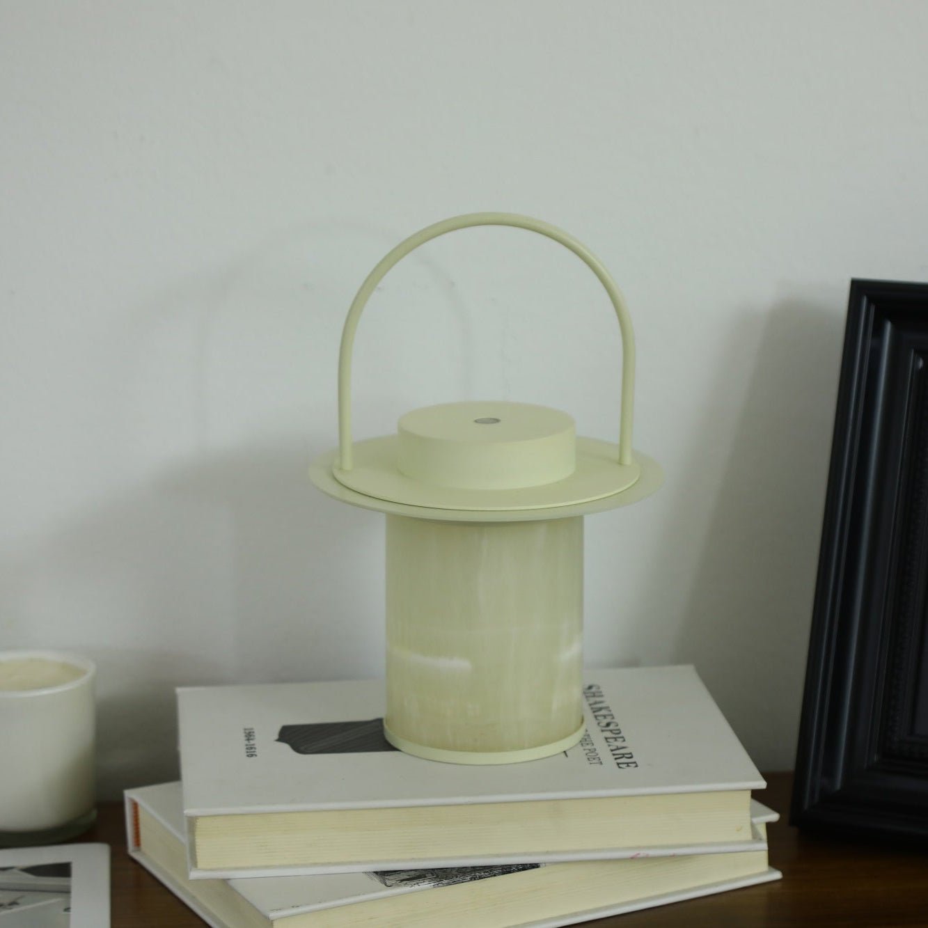 pod-portable-rechargeable-table-lamp-anzaz--12
