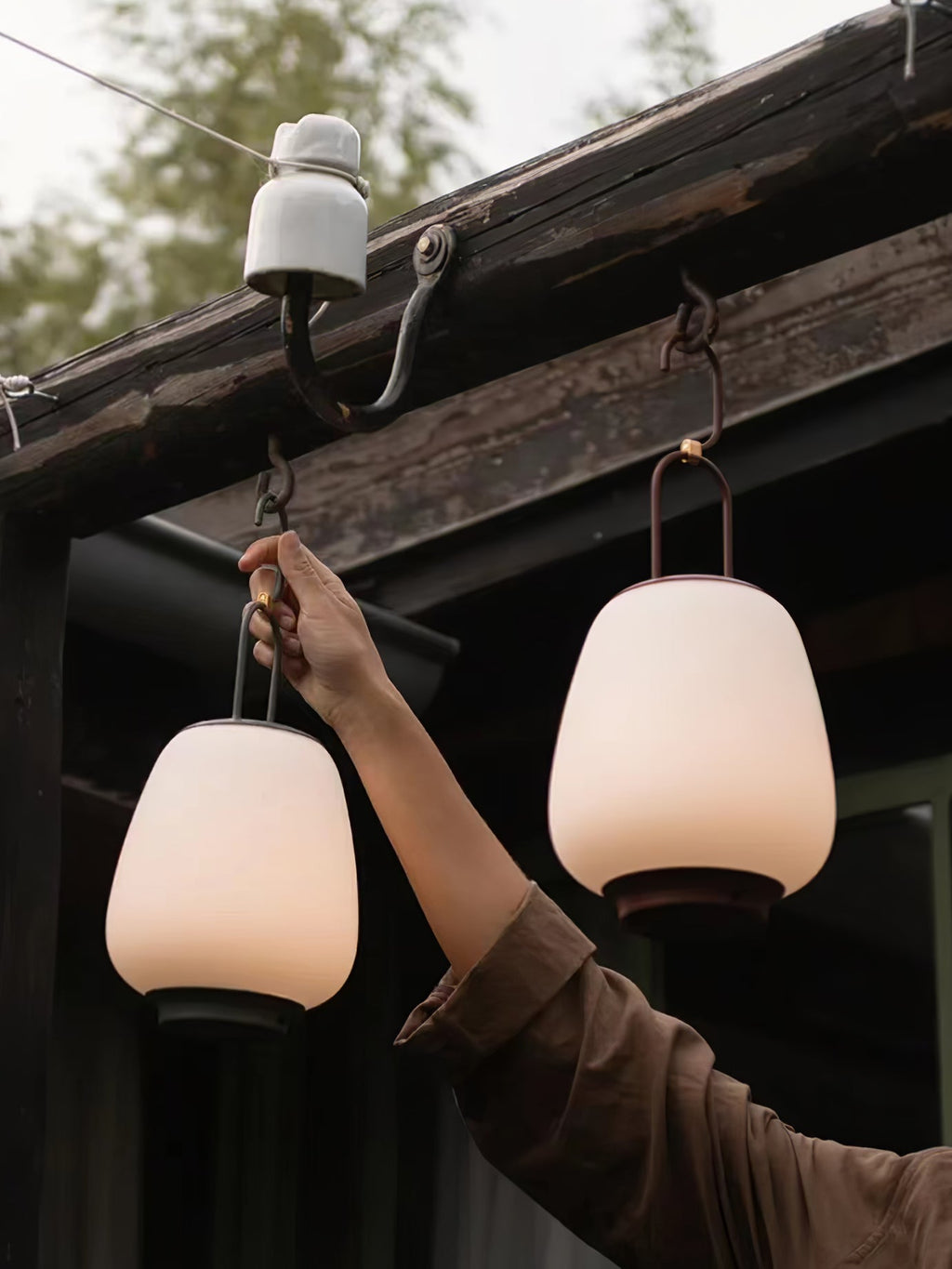 hyggelite-lantern-table-lamp-anzaz--36