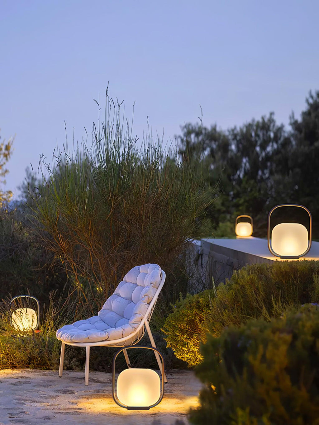 portable-lantern-outdoor-table-lamp-with-solar-panel-anzaz--5