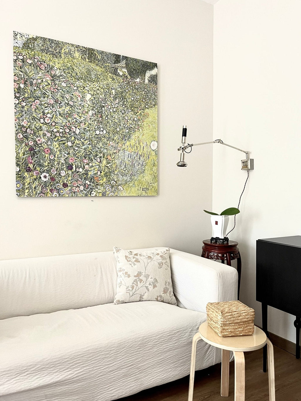 precision-beam-plug-in-wall-lamp-anzaz--6
