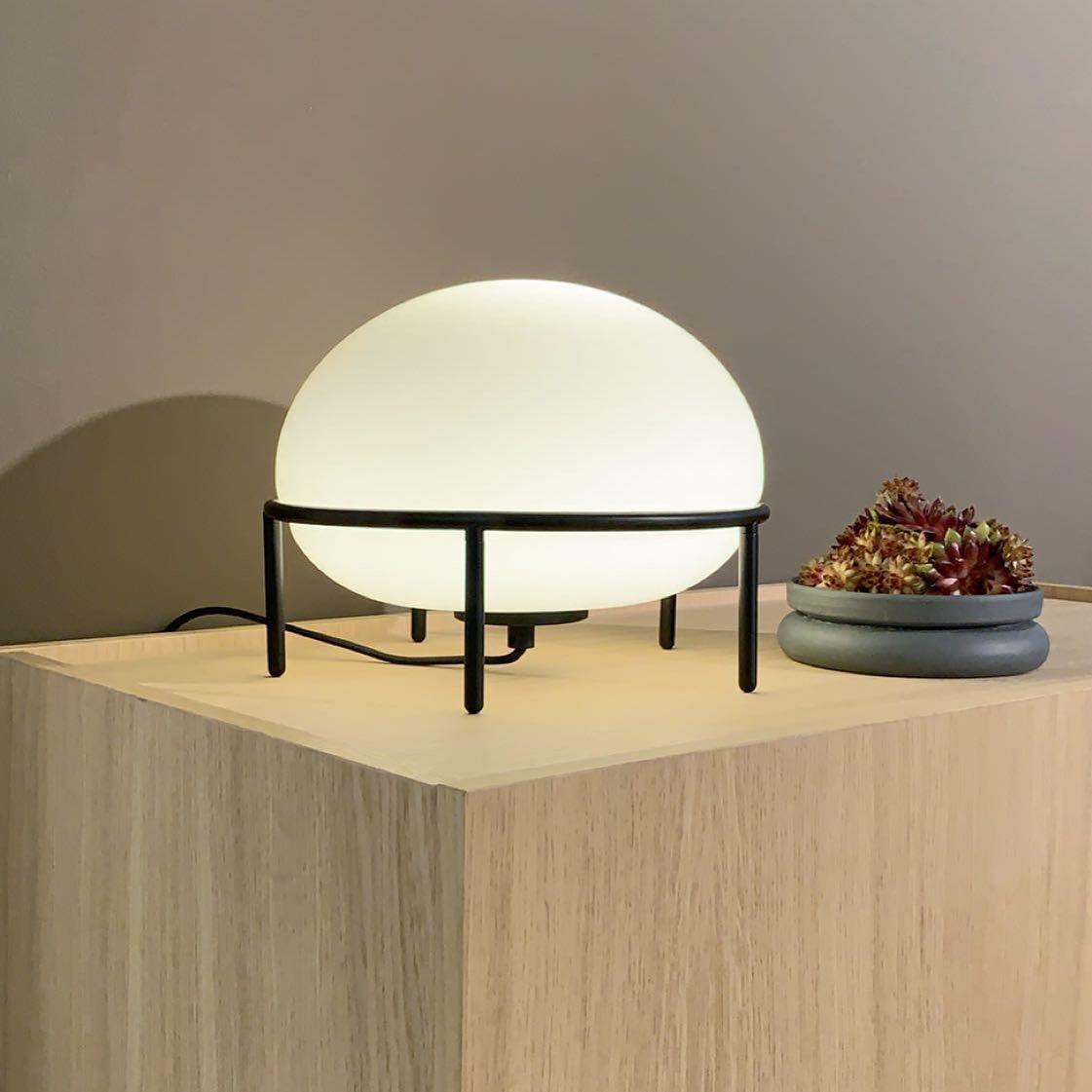 pump-table-lamp-anzaz-Black & White-2