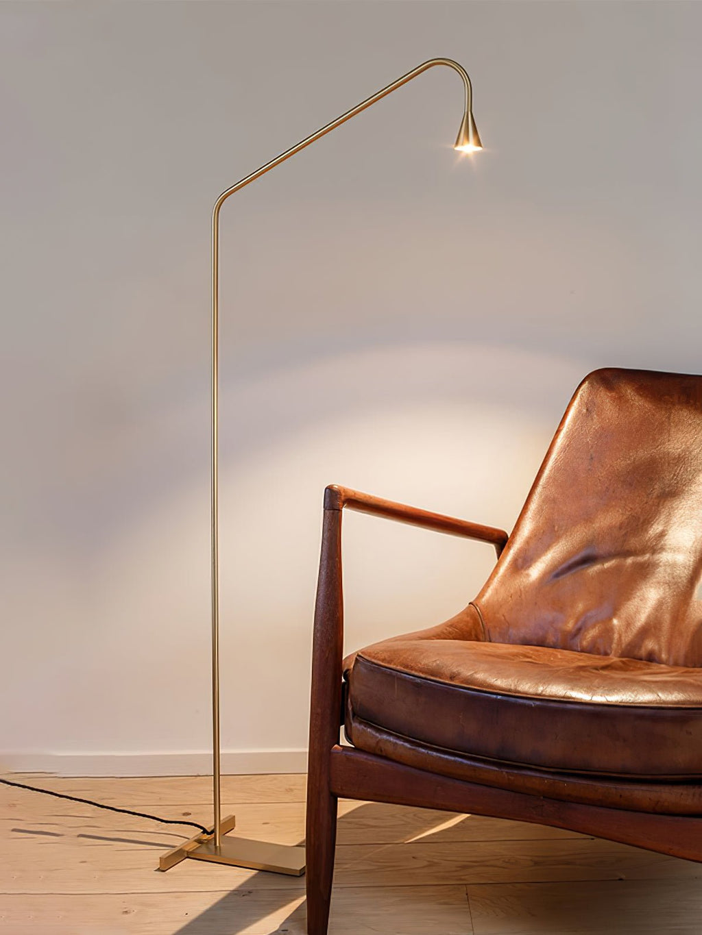 pureform-floor-lamp-anzaz-Black-6