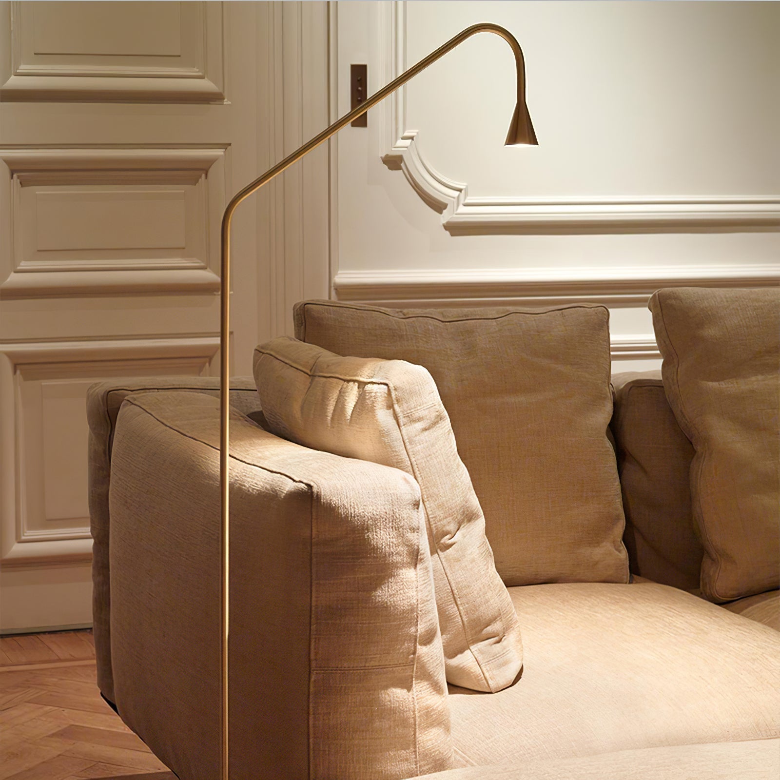 pureform-floor-lamp-anzaz-Gold-4