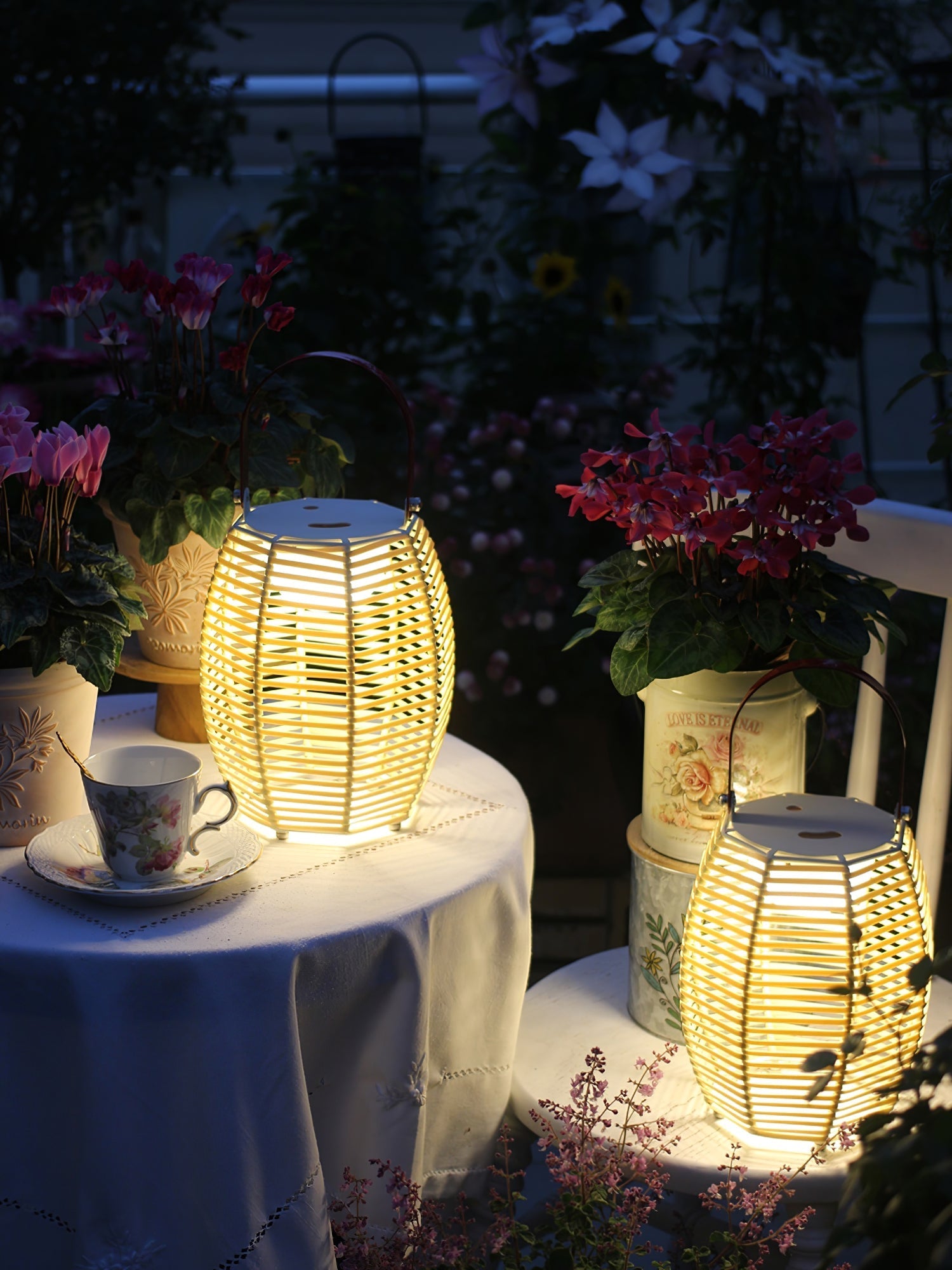 lantern-built-in-battery-table-lamp-anzaz--10