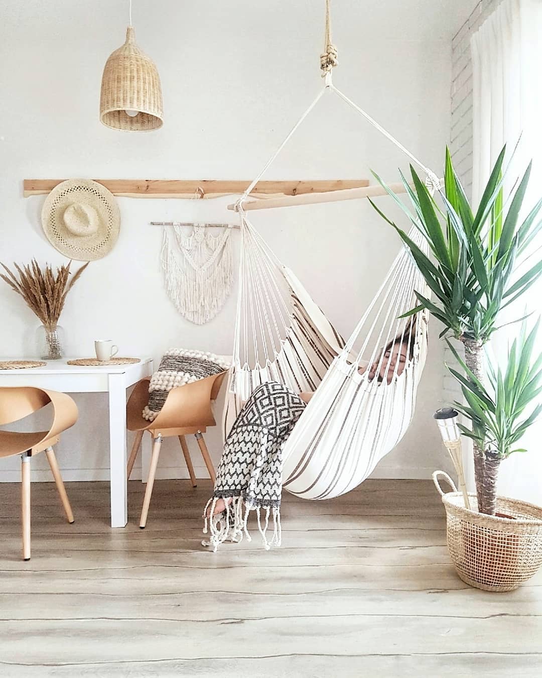 rattan-pandent-light-anzaz--42