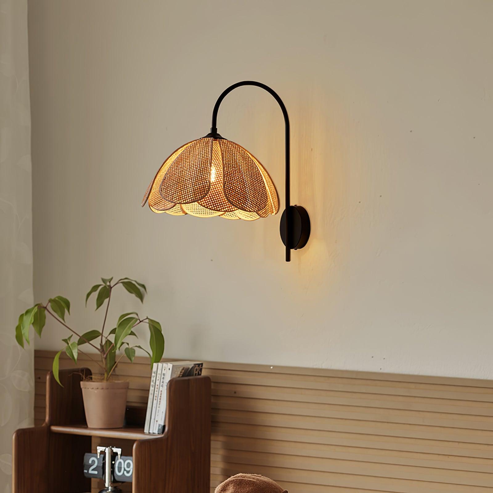 rattan-petal-wall-lamp-anzaz--11