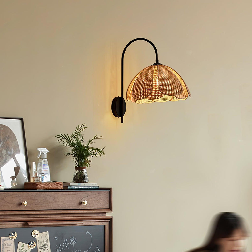 rattan-petal-wall-lamp-anzaz--15