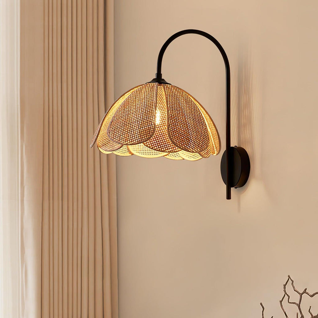 rattan-petal-wall-lamp-anzaz--16