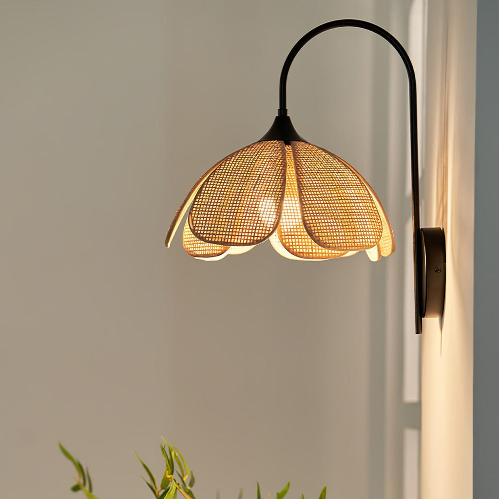 rattan-petal-wall-lamp-anzaz--17