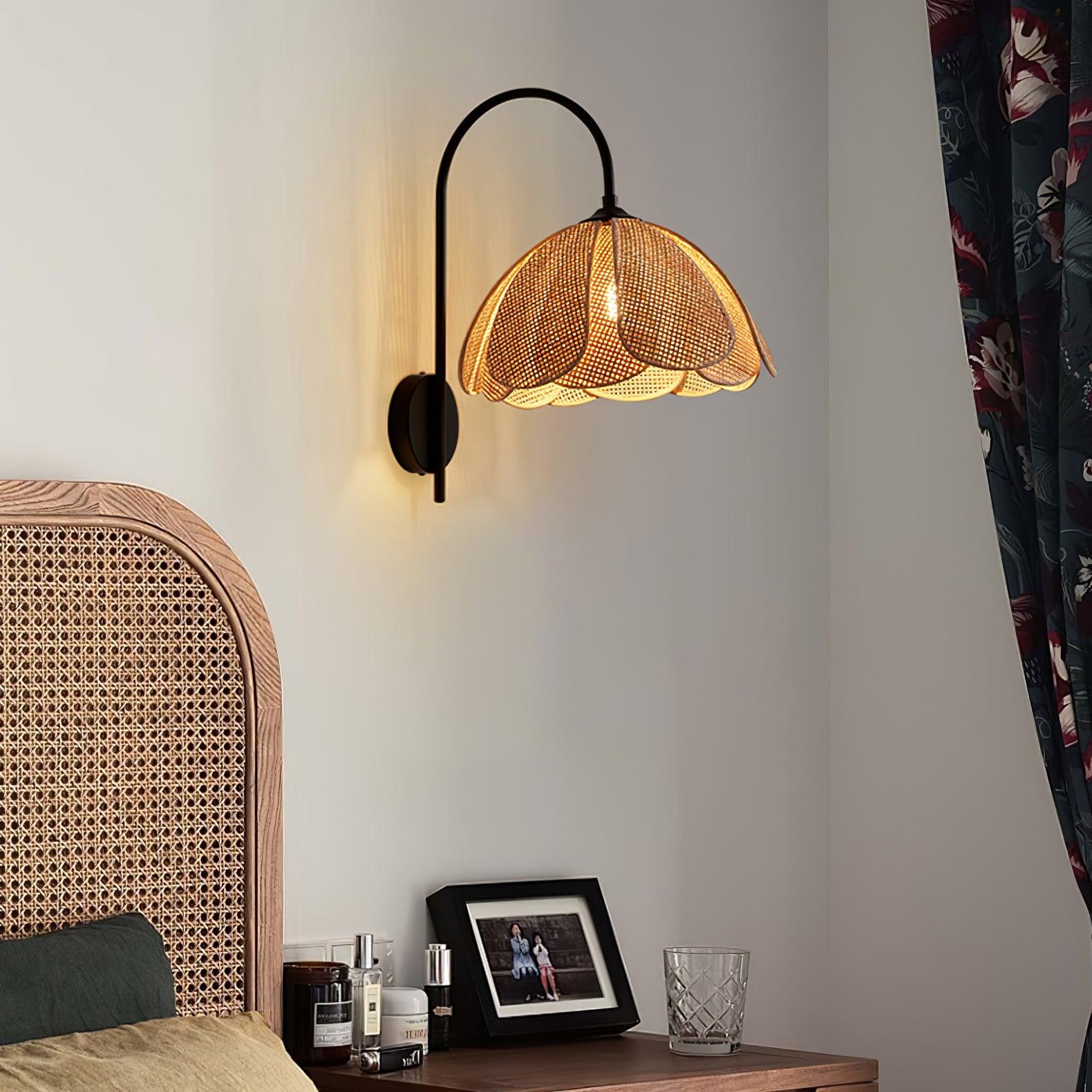 rattan-petal-wall-lamp-anzaz--19